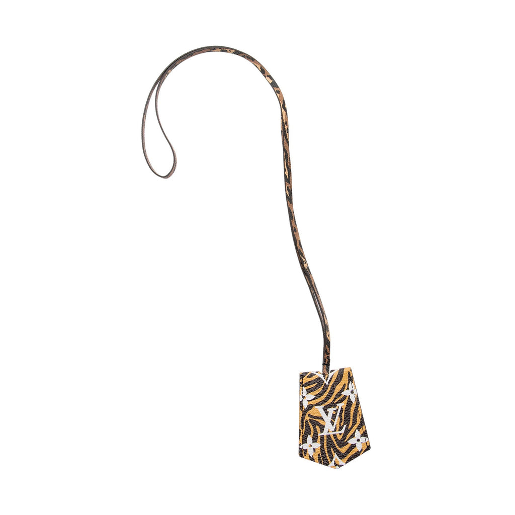 Louis Vuitton Limited Edition Monogram Giant Jungle Luggage Tag (SHF-frEXsn)