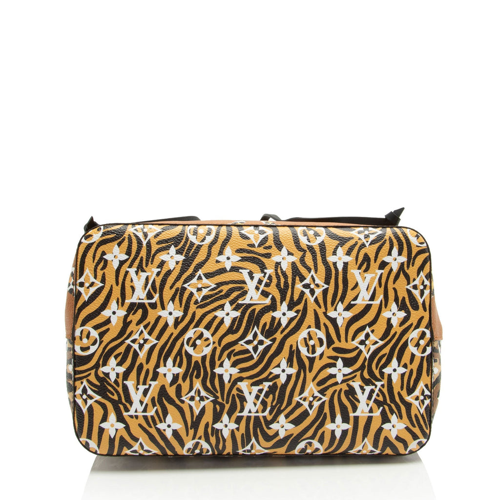 Louis Vuitton Limited Edition Monogram Giant Jungle Neonoe MM Shoulder Bag (SHF-3jkPew)