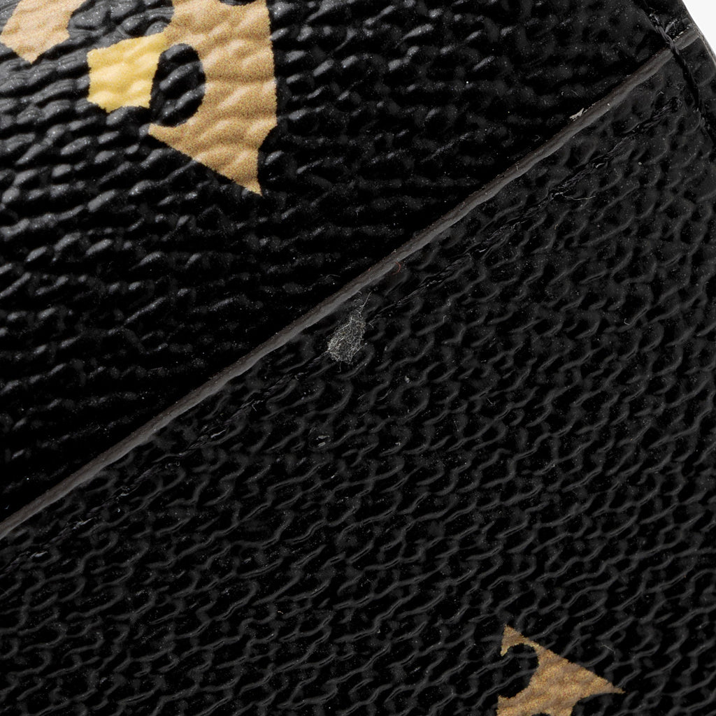Louis Vuitton Limited Edition Monogram Giant Jungle Sarah Wallet (SHF-W6wwMJ)