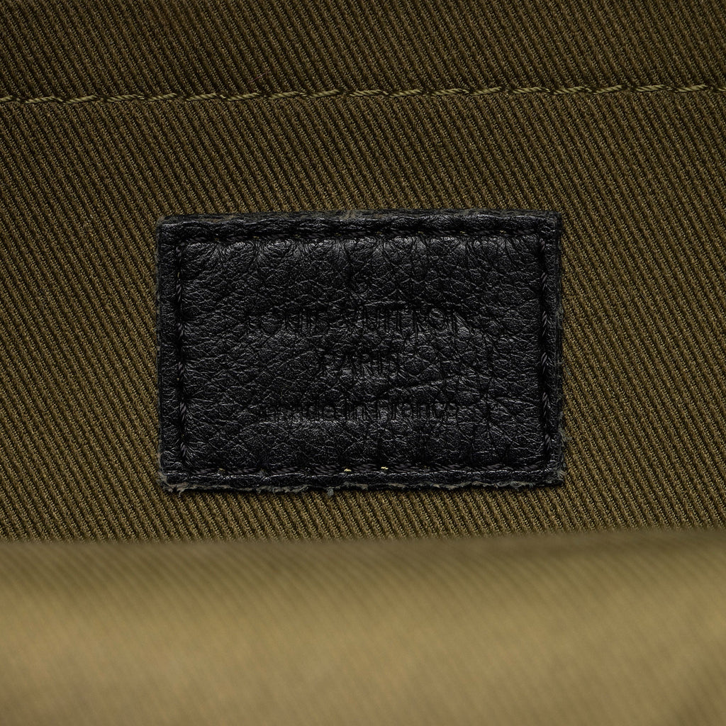 Louis Vuitton Limited Edition Monogram Infrarouge Palm Springs Mini Backpack (SHF-UuoXj7)