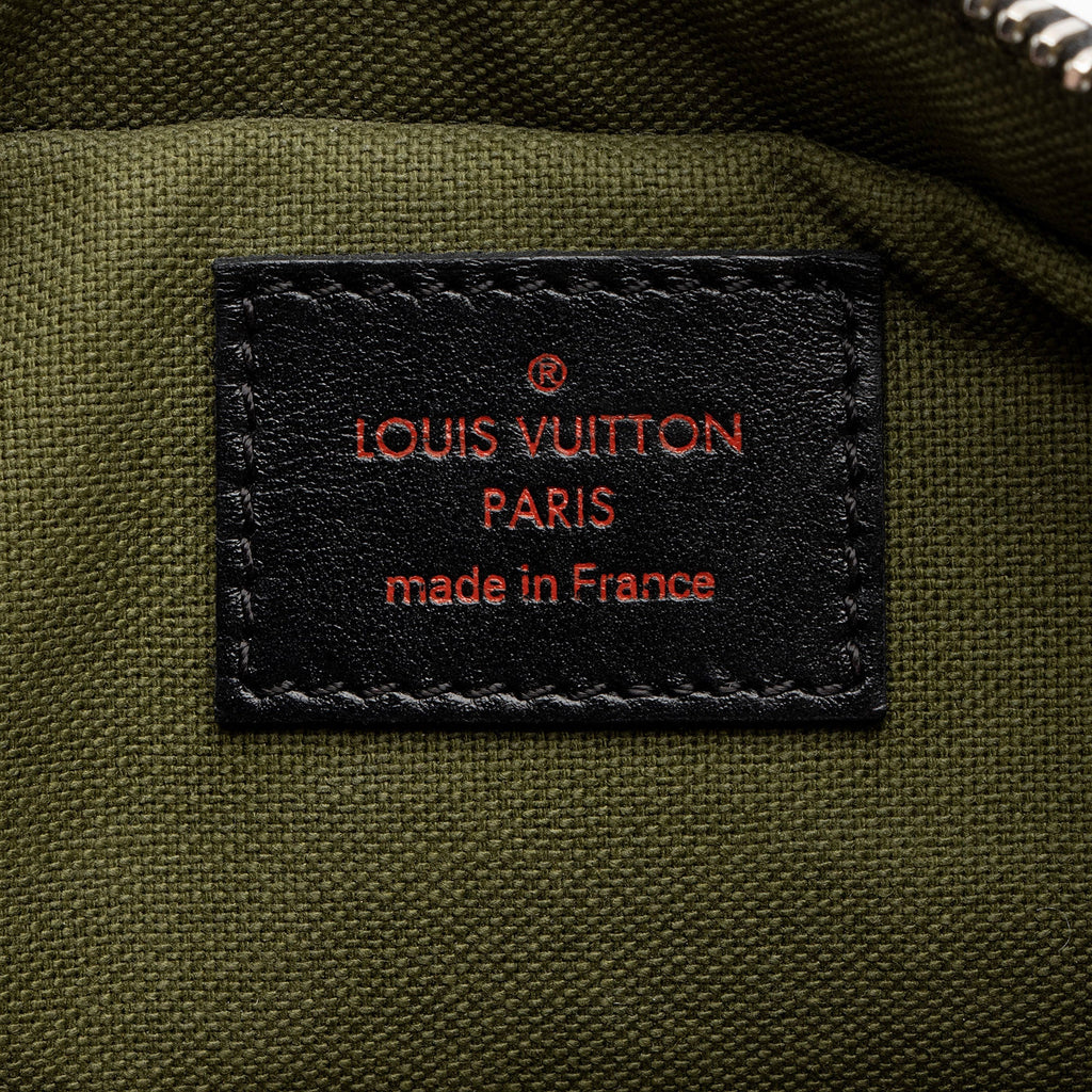 Louis Vuitton Limited Edition Monogram Infrarouge Petite Malle Soft Bag (SHF-qVIXct)