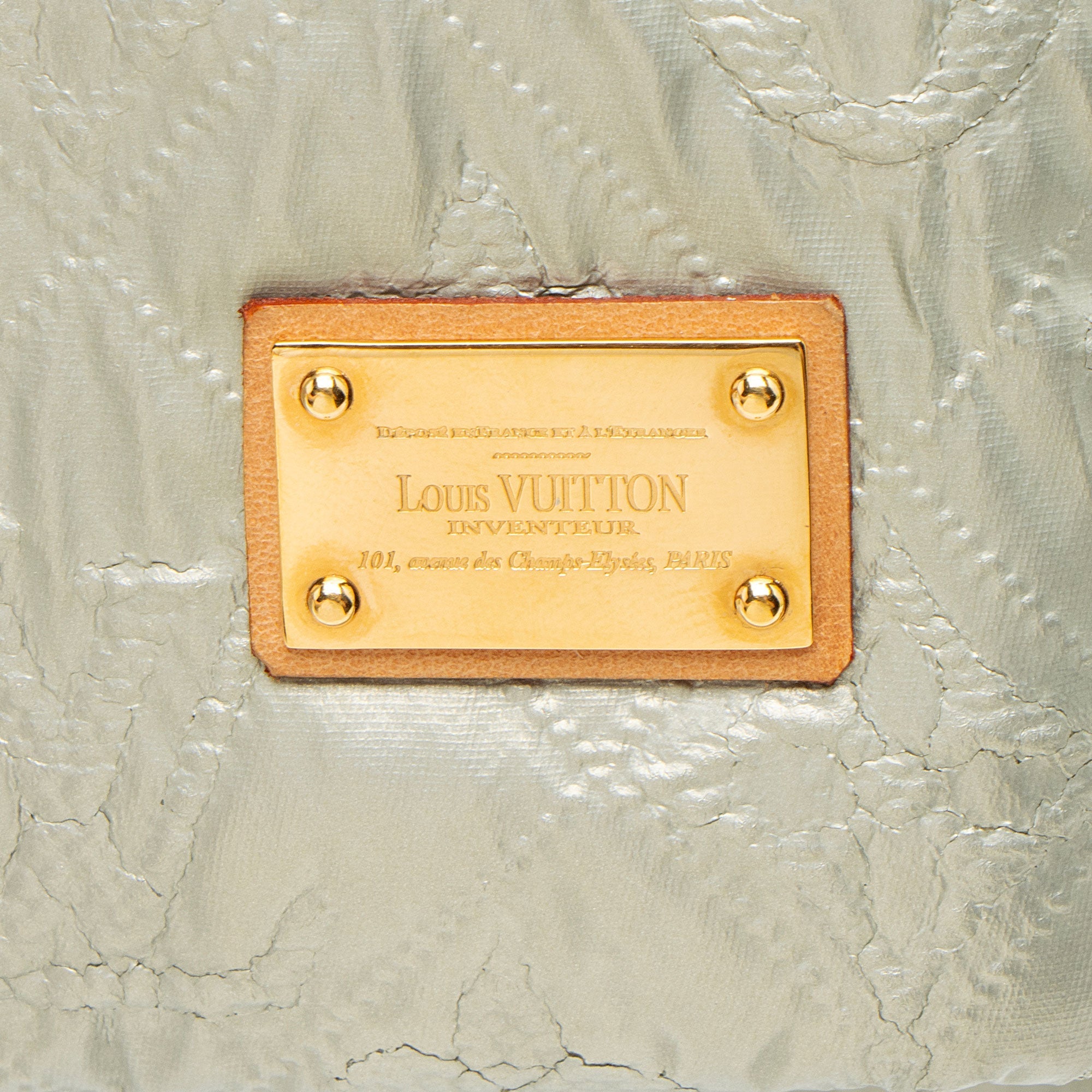 Louis Vuitton Limited Edition Monogram Limelight GM Clutch (SHF-5yf188)