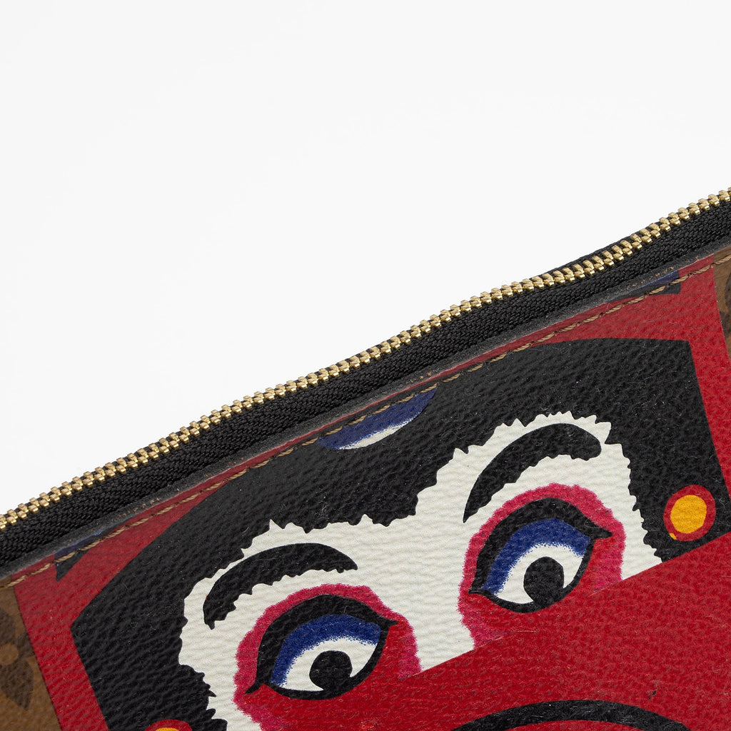 Louis Vuitton Limited Edition Reverse Monogram Canvas Kabuki Pochette (SHF-9VUPm7)