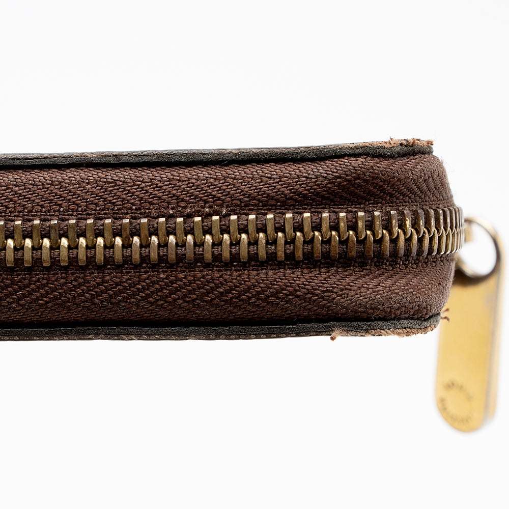 Louis Vuitton Limited Edition Monogram Roses Zippy Wallet (SHF-15275)