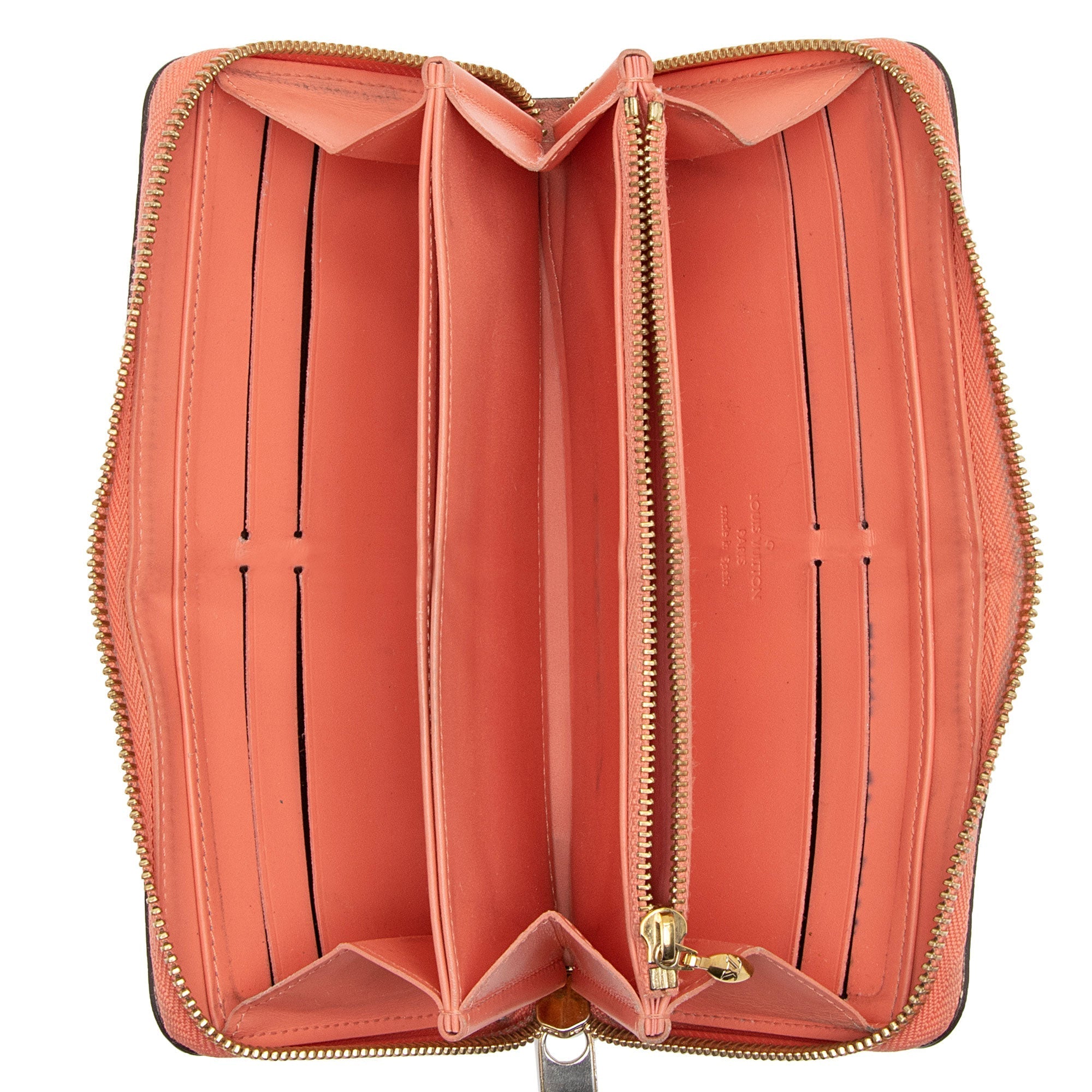 Louis Vuitton Limited Edition Vernis Sweet Monogram Zippy Wallet (SHF-ySFnj6)
