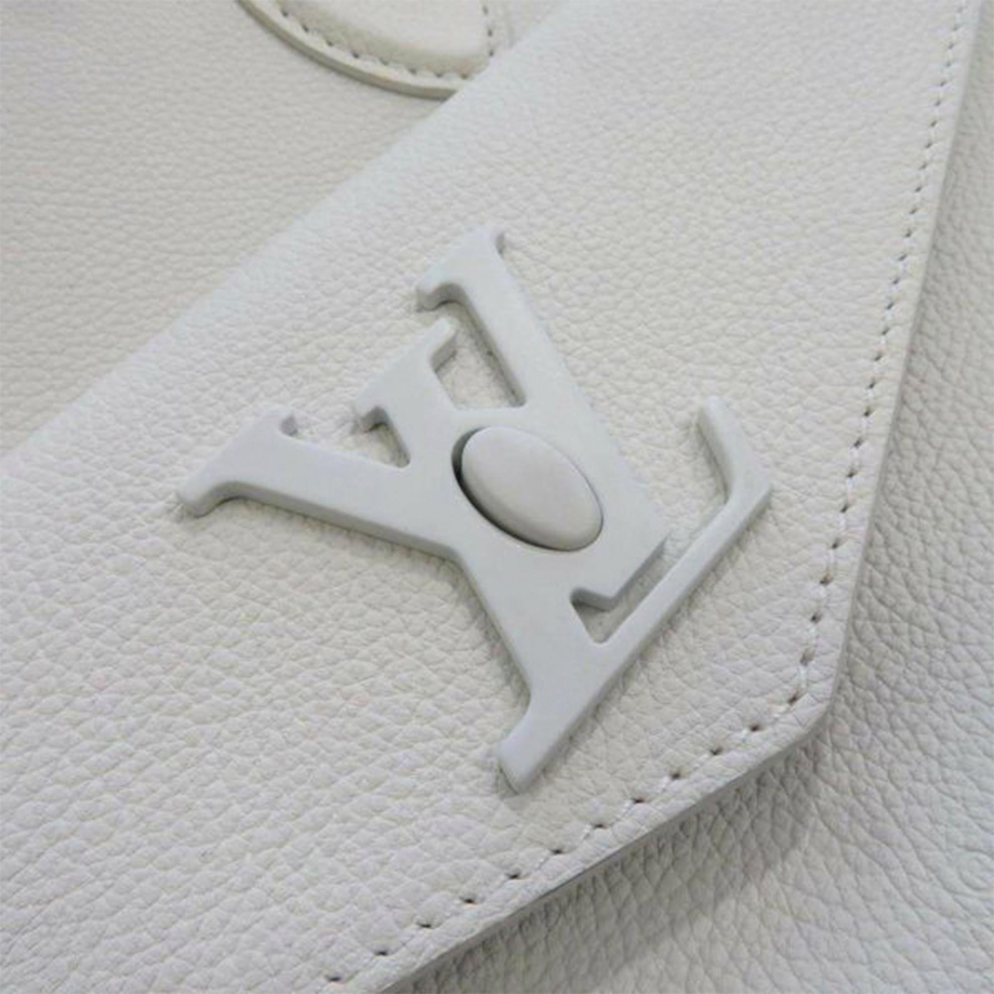 Louis Vuitton Lockme Tote PM (SHG-Z7oBGc)