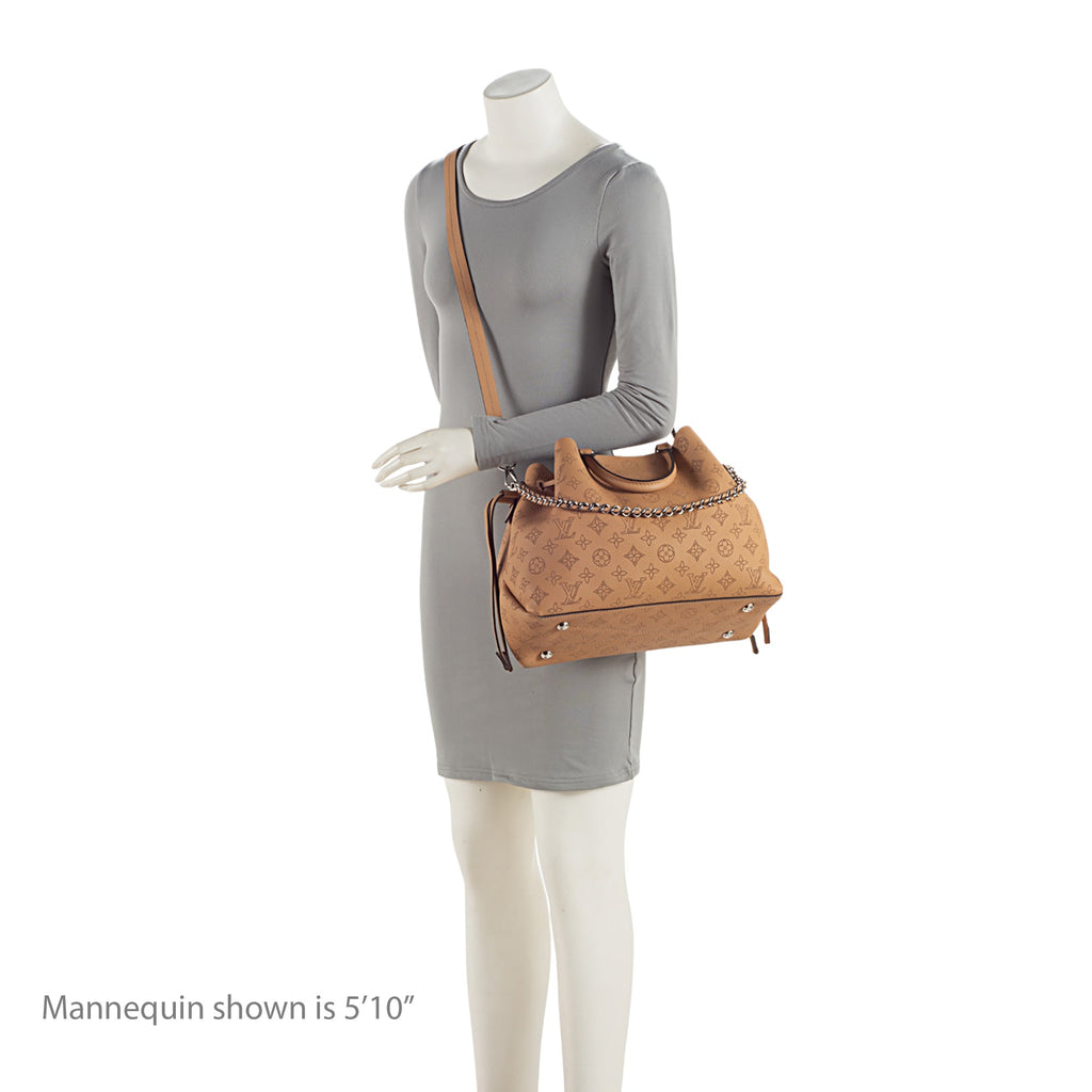 Louis Vuitton Mahina Leather Bella Tote (SHF-pGCMeu)