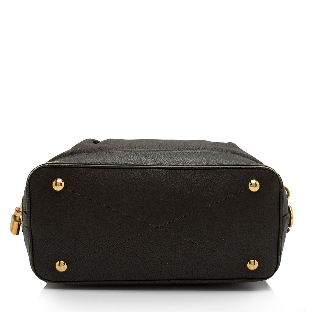 Louis Vuitton Mahina Leather Stellar PM Tote (SHF-bQCuWn)