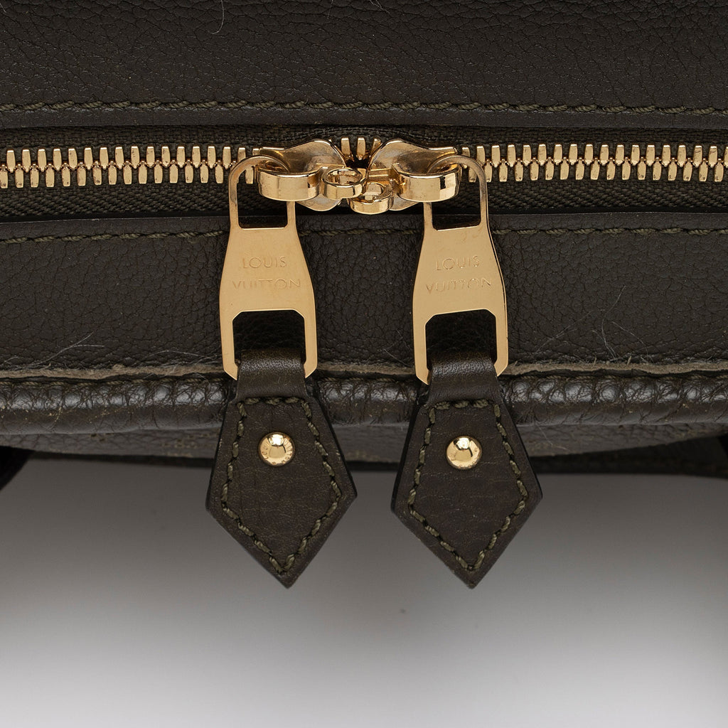 Louis Vuitton Mahina Leather Stellar PM Tote (SHF-bQCuWn)