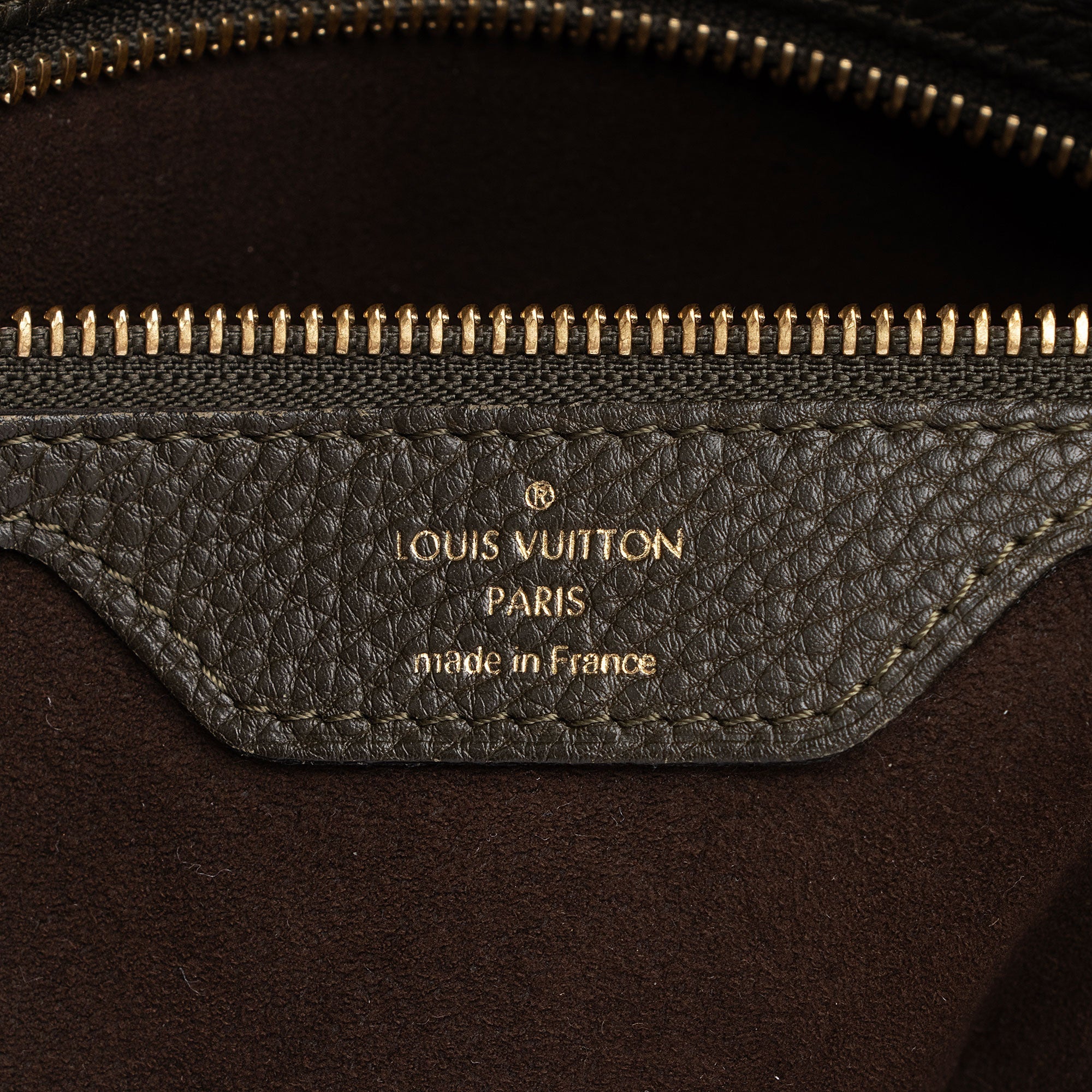 Louis Vuitton Mahina Leather Stellar PM Tote (SHF-bQCuWn)