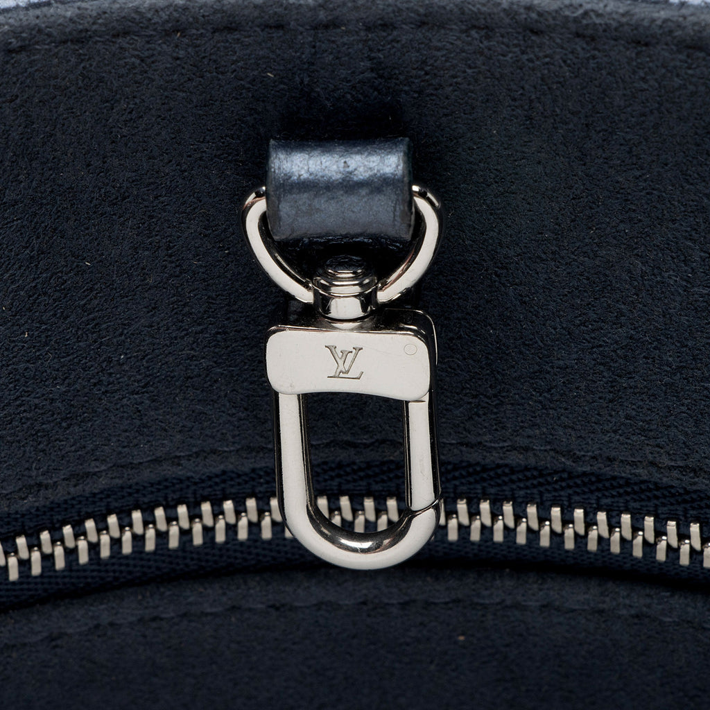 Louis Vuitton Metallic Giant Monogram Empreinte Onthego PM Tote (SHF-2DZXYF)