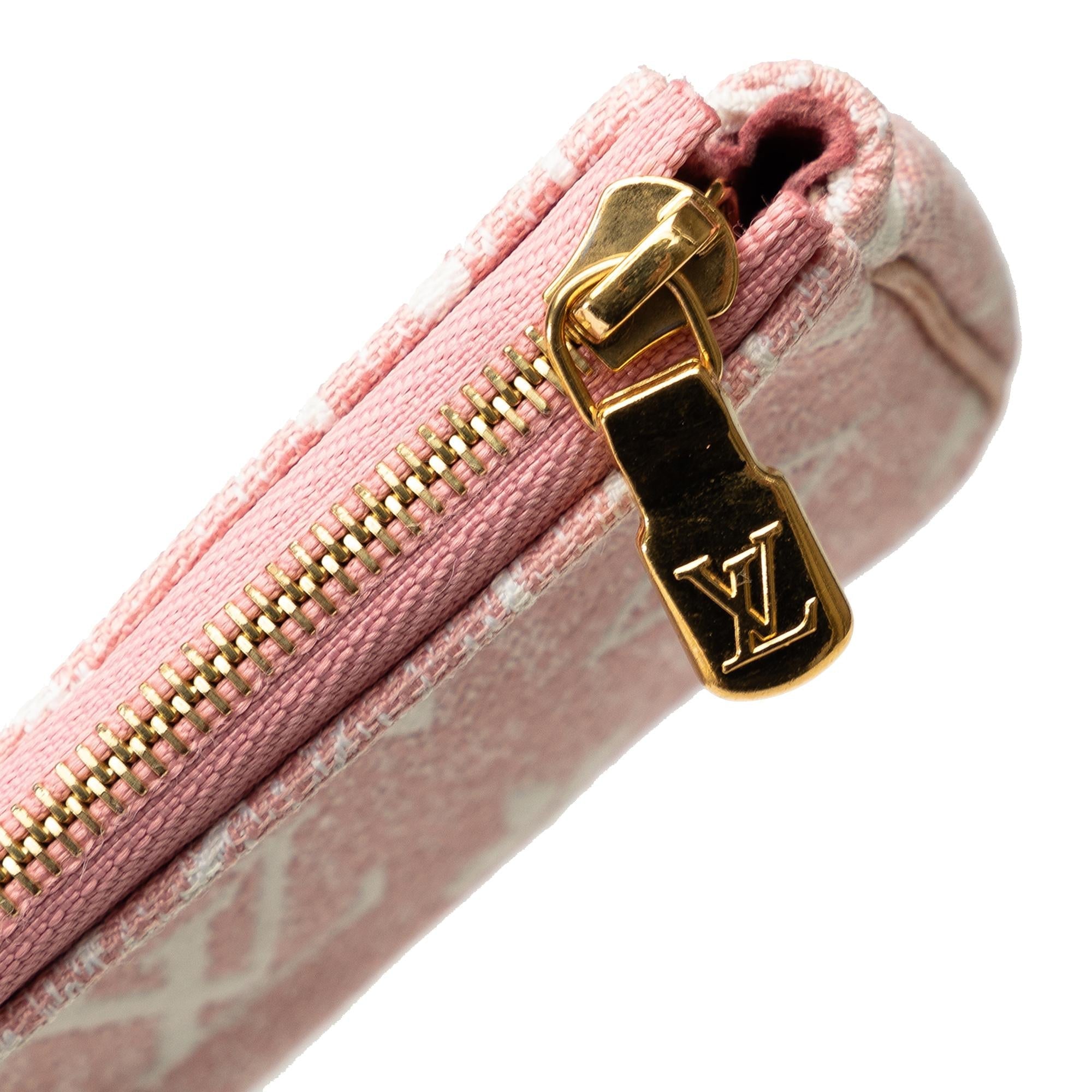 Louis Vuitton Micro Monogram Jacquard Denim Pochette Accessoires (SHG-K6RS0z)