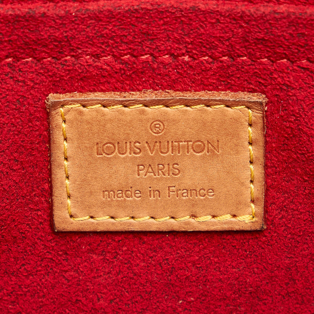 Louis Vuitton Mini Monogram Coussin (SHG-29577)