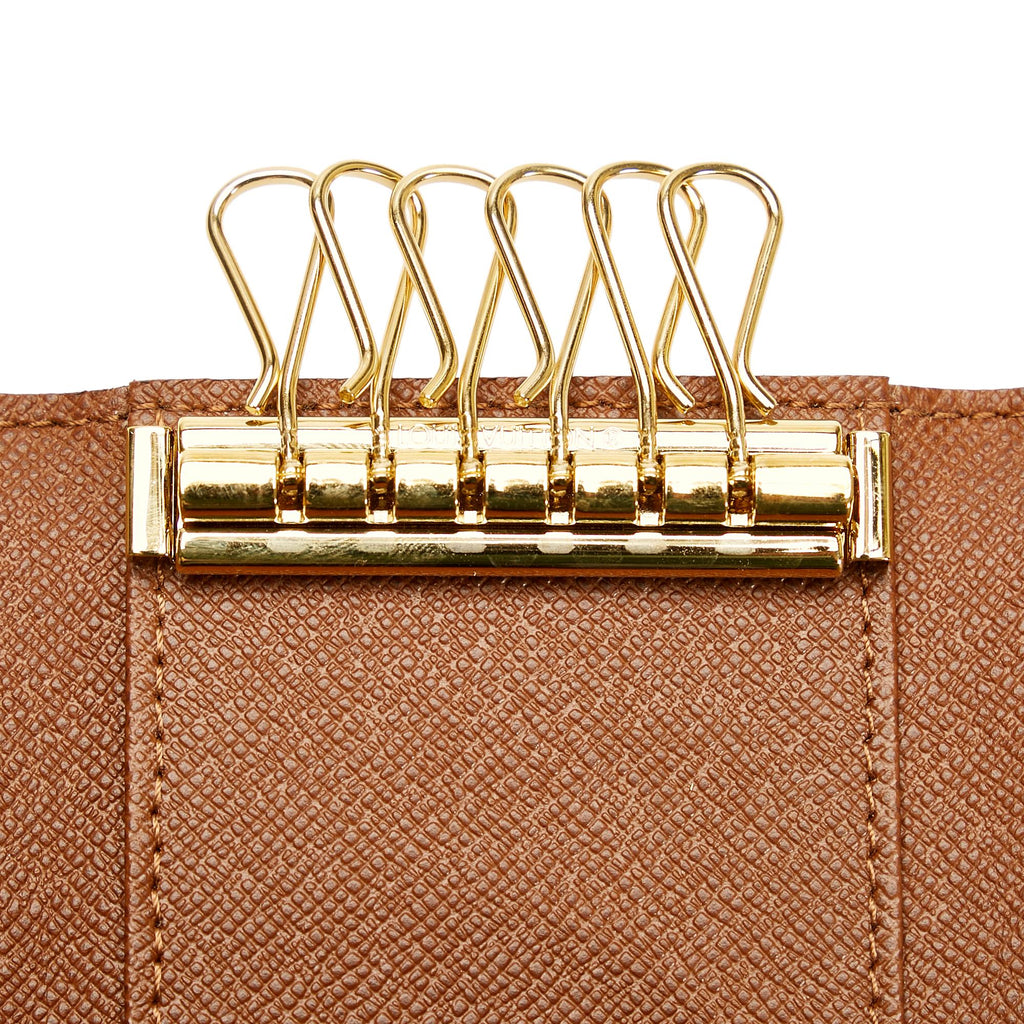 Louis Vuitton Monogram 6 Key Holder (SHG-Y6az0B)