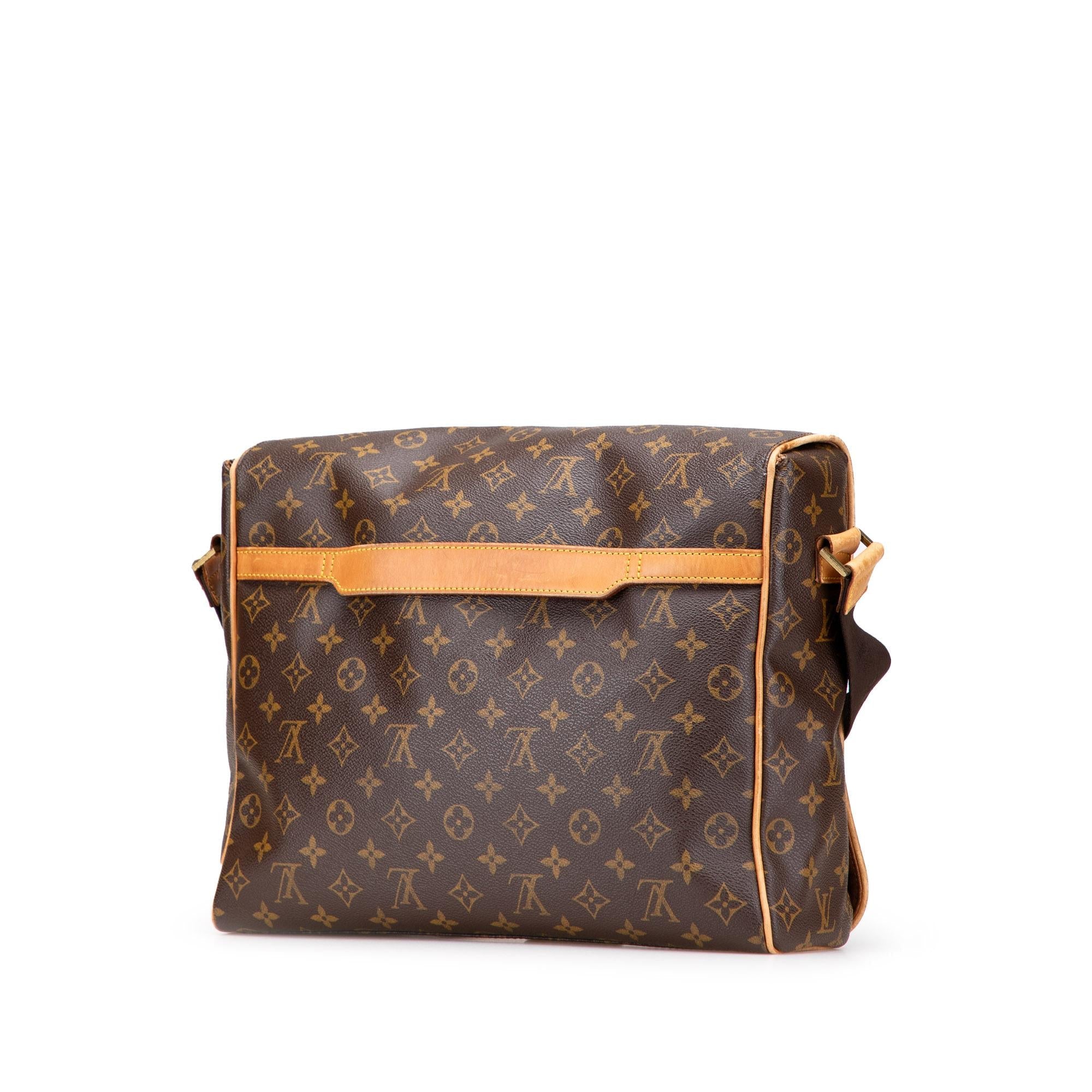 Louis Vuitton Monogram Abbesses