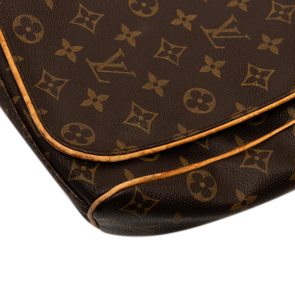 Louis Vuitton Monogram Abbesses