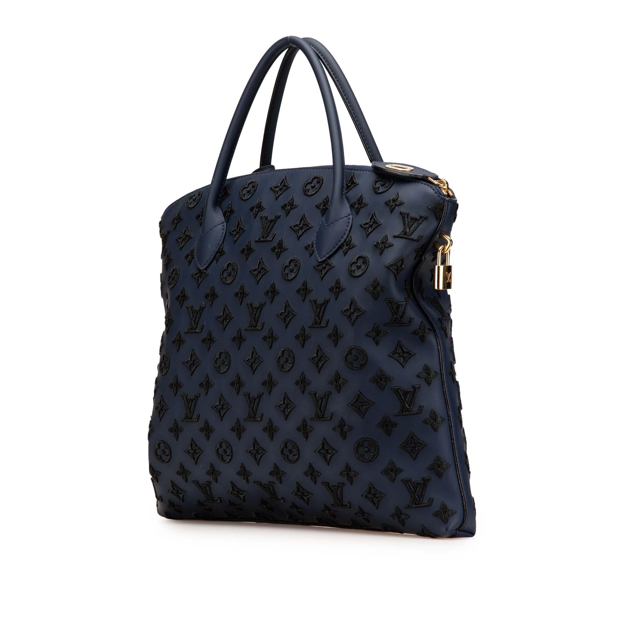Louis Vuitton Monogram Addiction Lockit Vertical MM