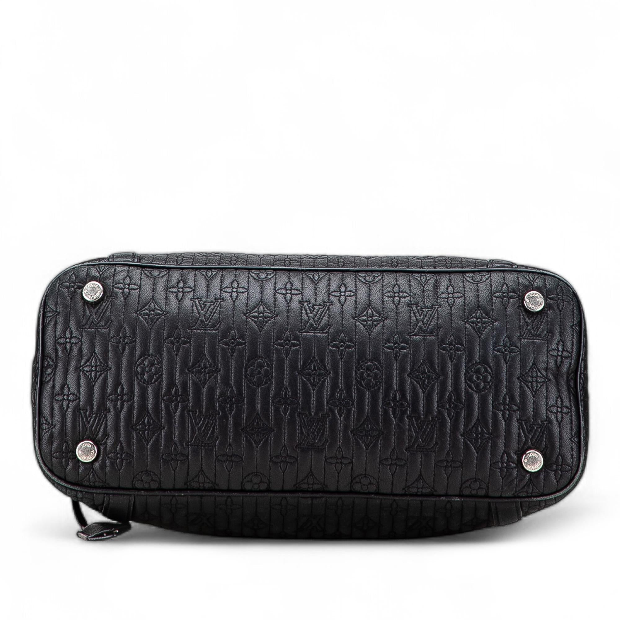 Louis Vuitton Monogram Antheia Ixia MM