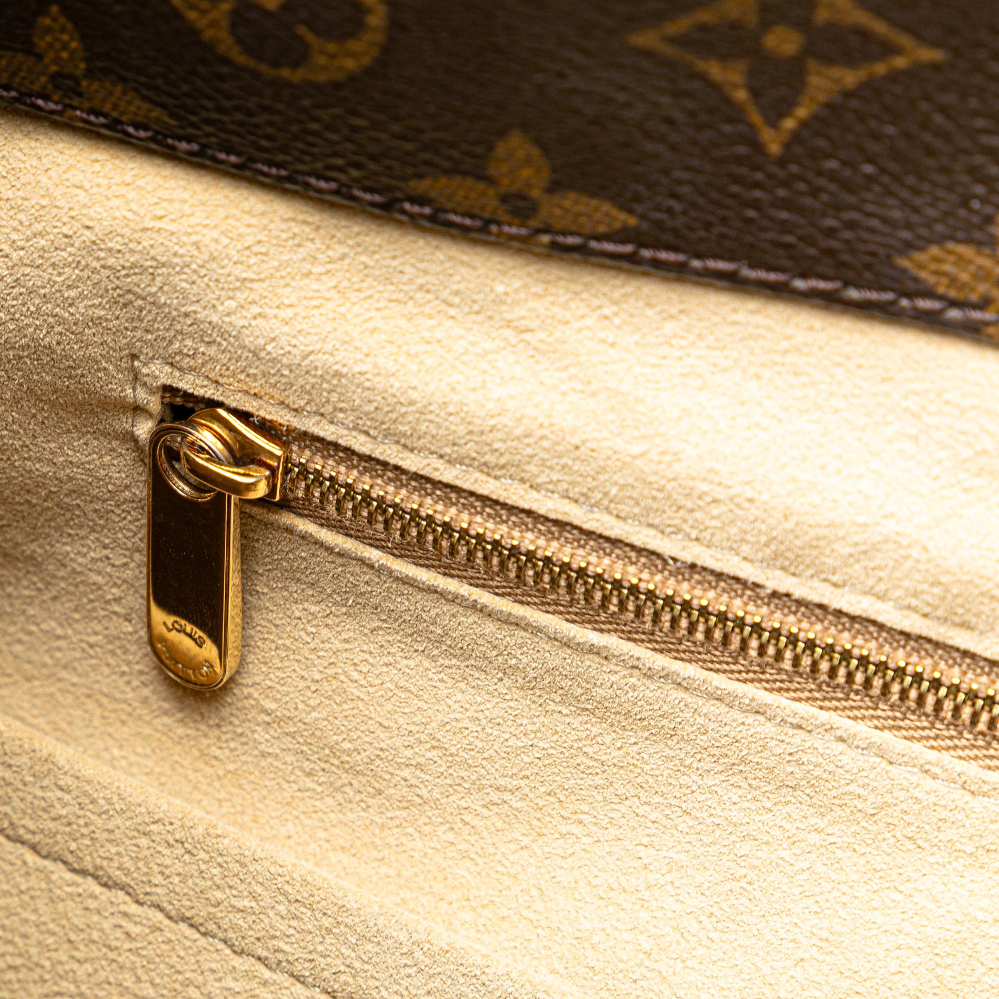 Louis Vuitton Monogram Artsy MM