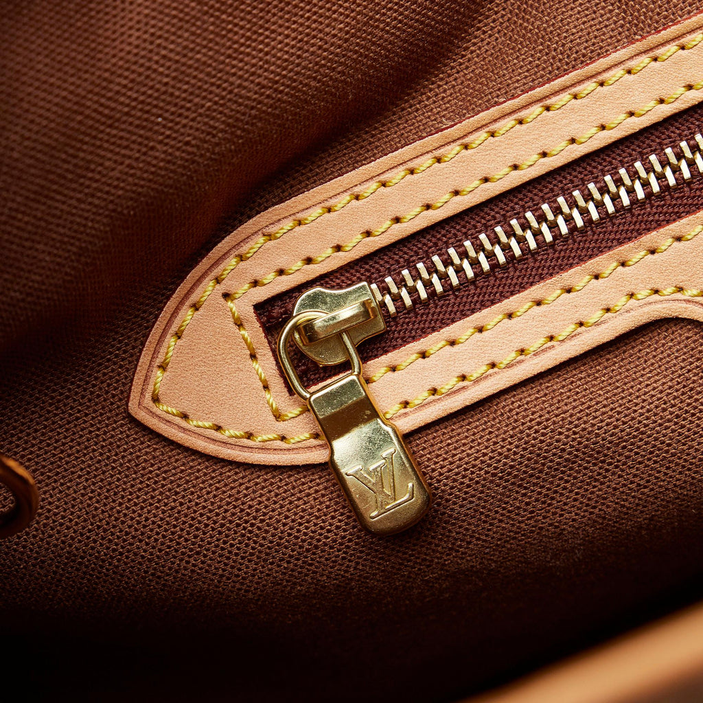 Louis Vuitton Monogram Batignolles Vertical (SHG-RzGs4b)