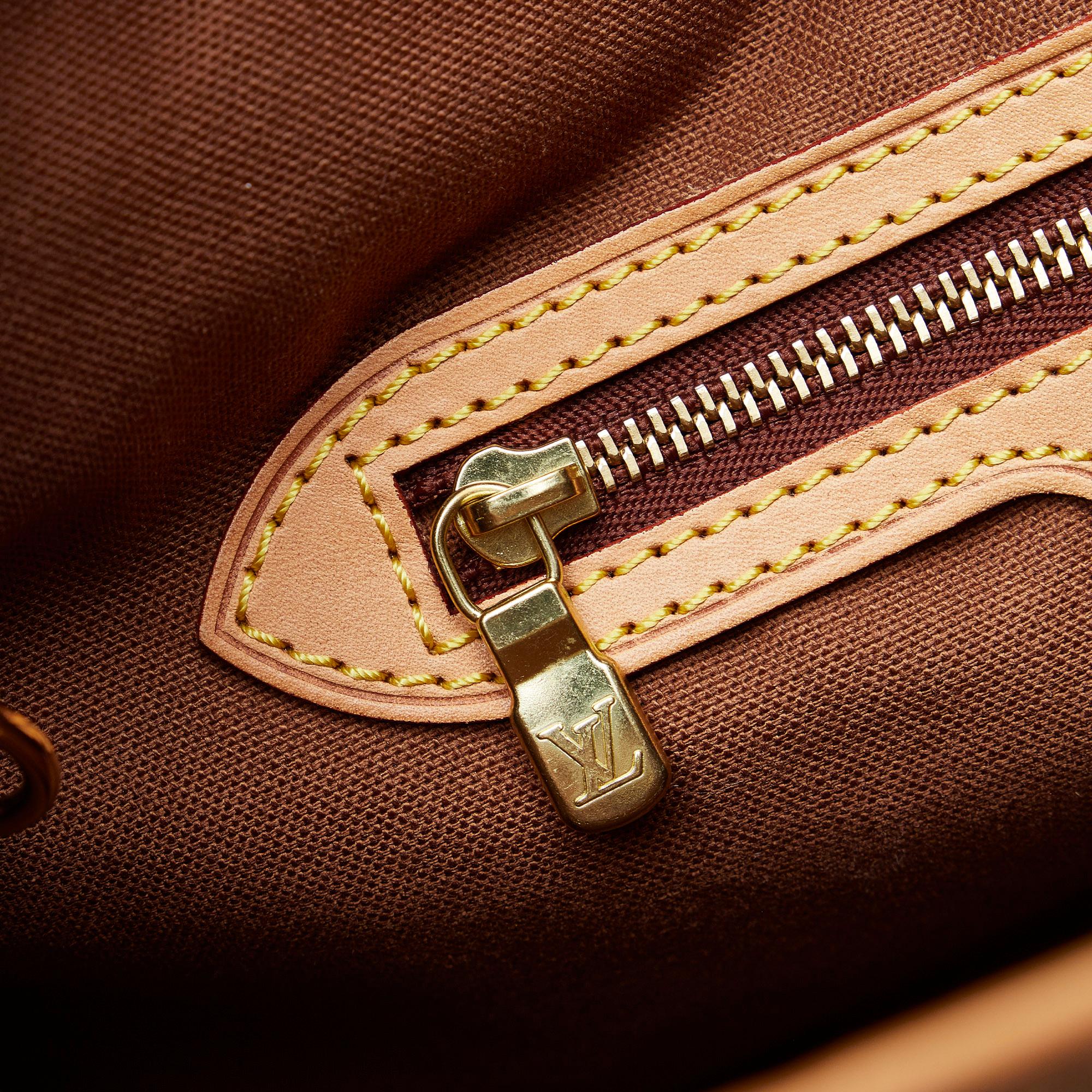 Louis Vuitton Monogram Batignolles Vertical (SHG-RzGs4b)