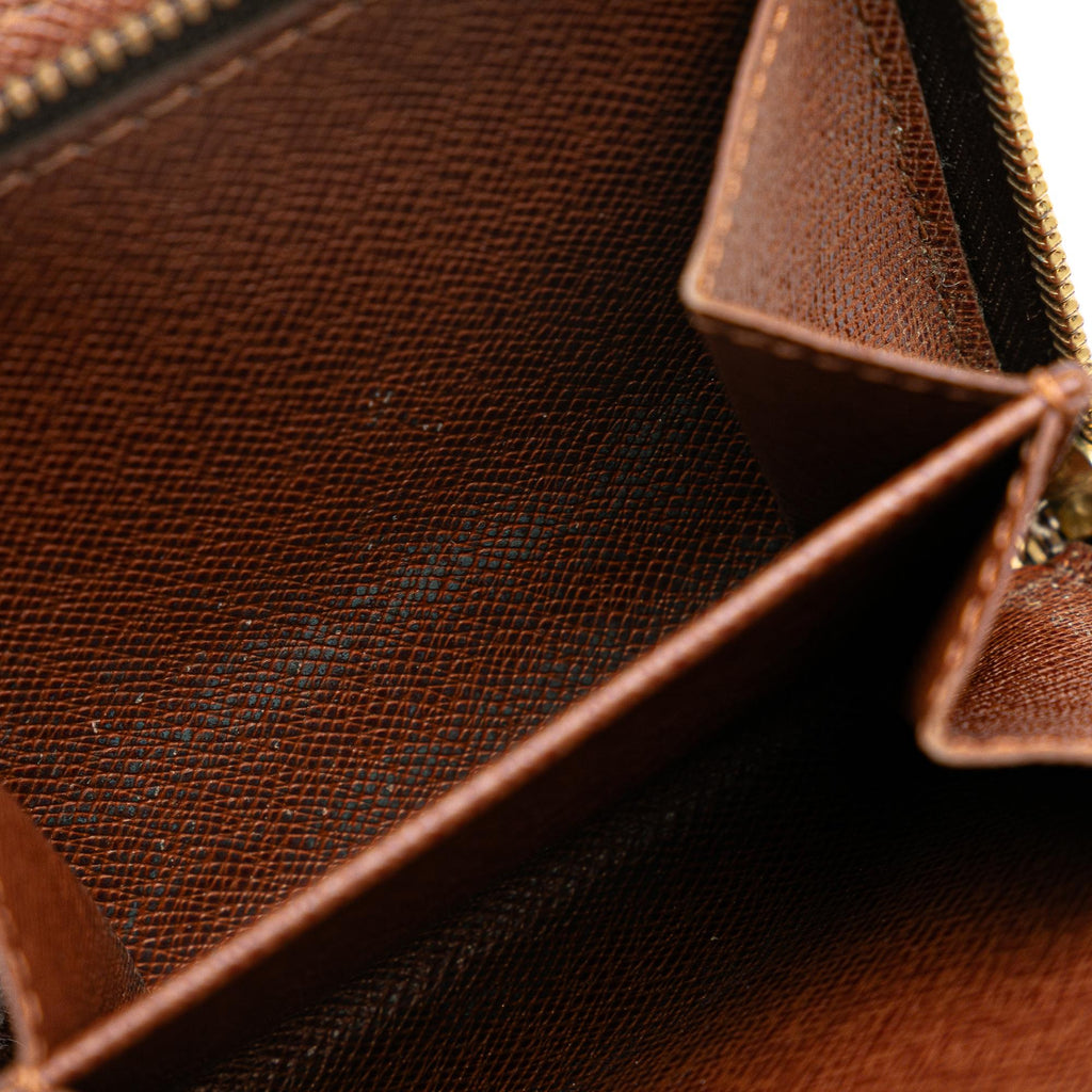 Louis Vuitton Monogram Bi-Fold Compact Wallet