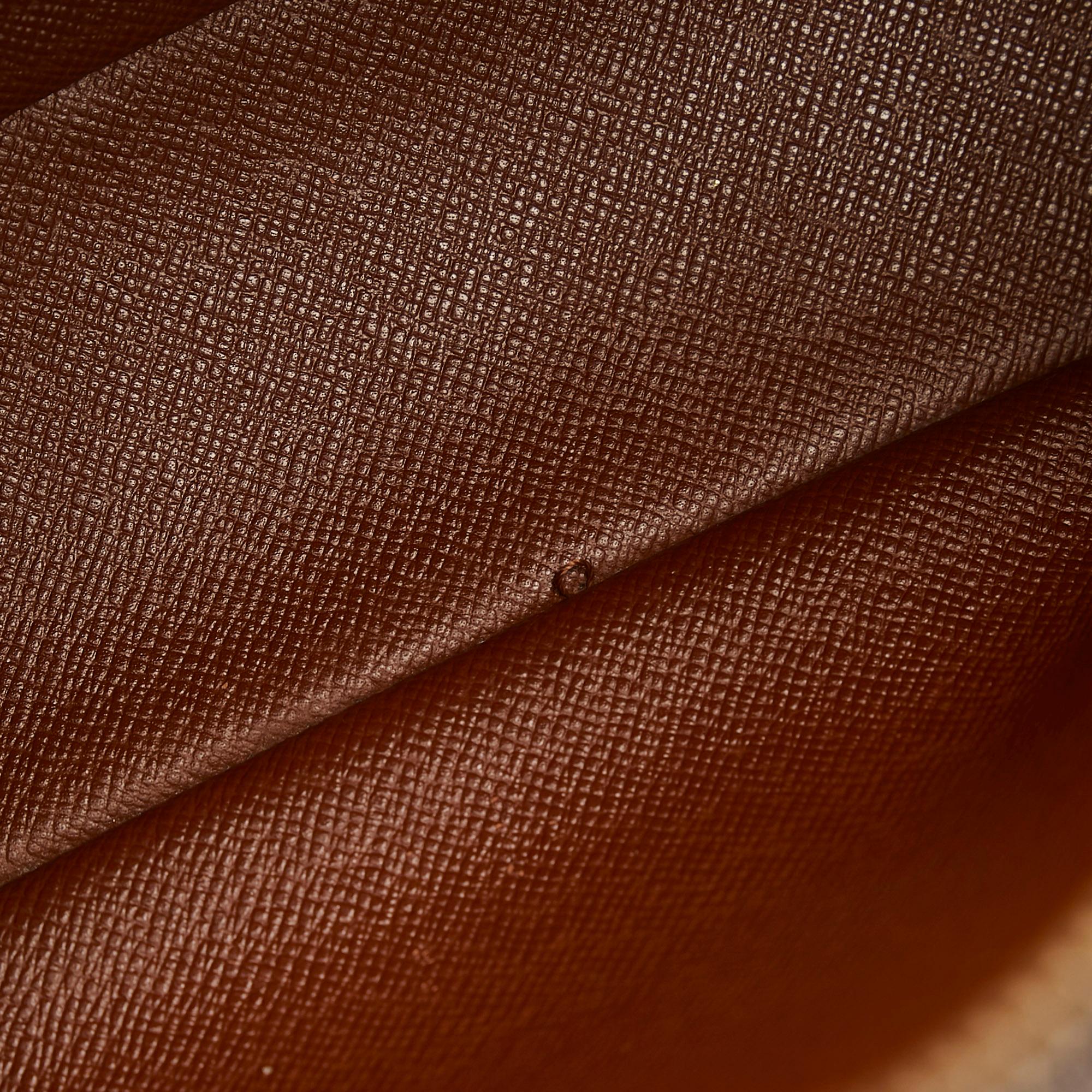 Louis Vuitton Monogram Blois (SHG-jBolsq)