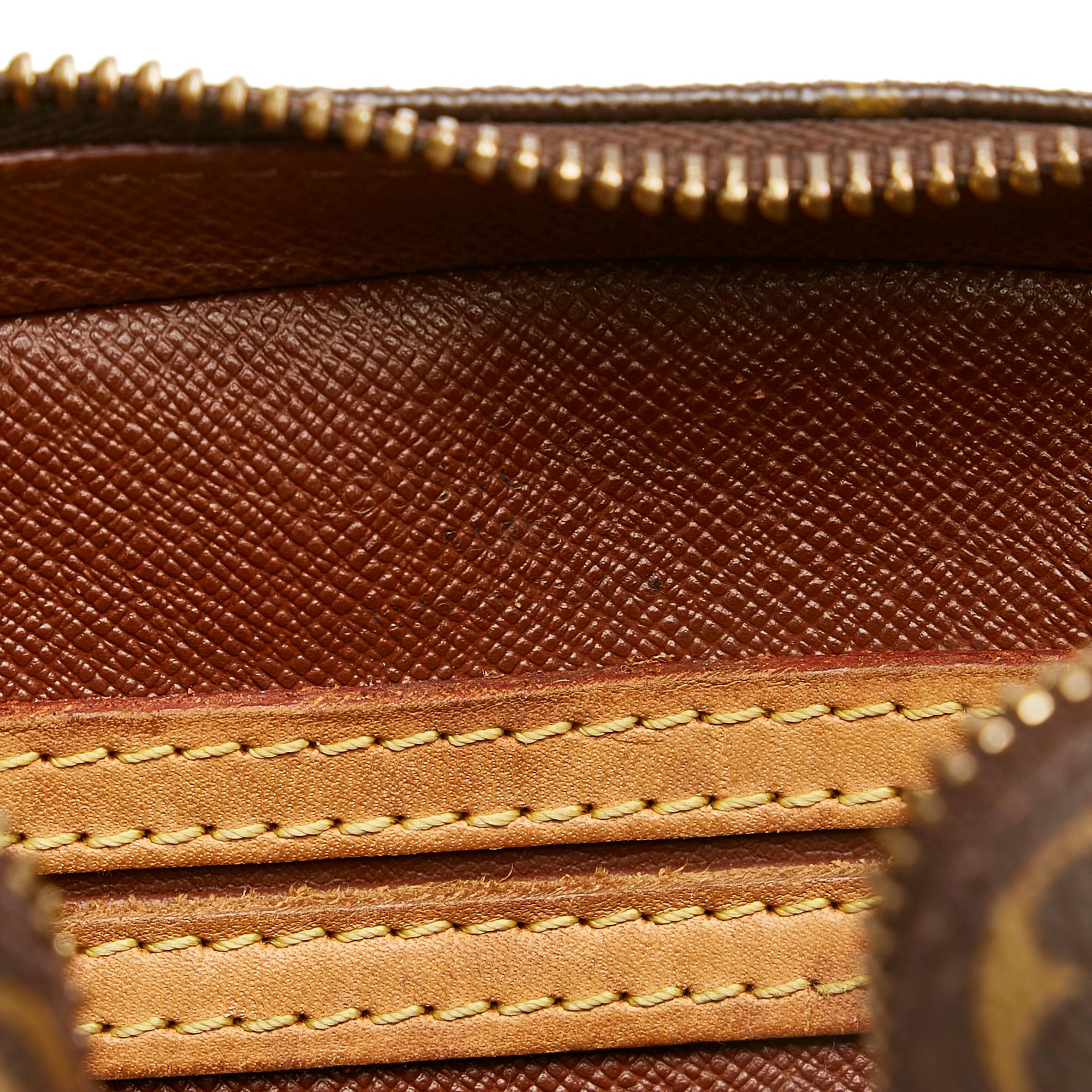 Louis Vuitton Monogram Blois (SHG-jBolsq)