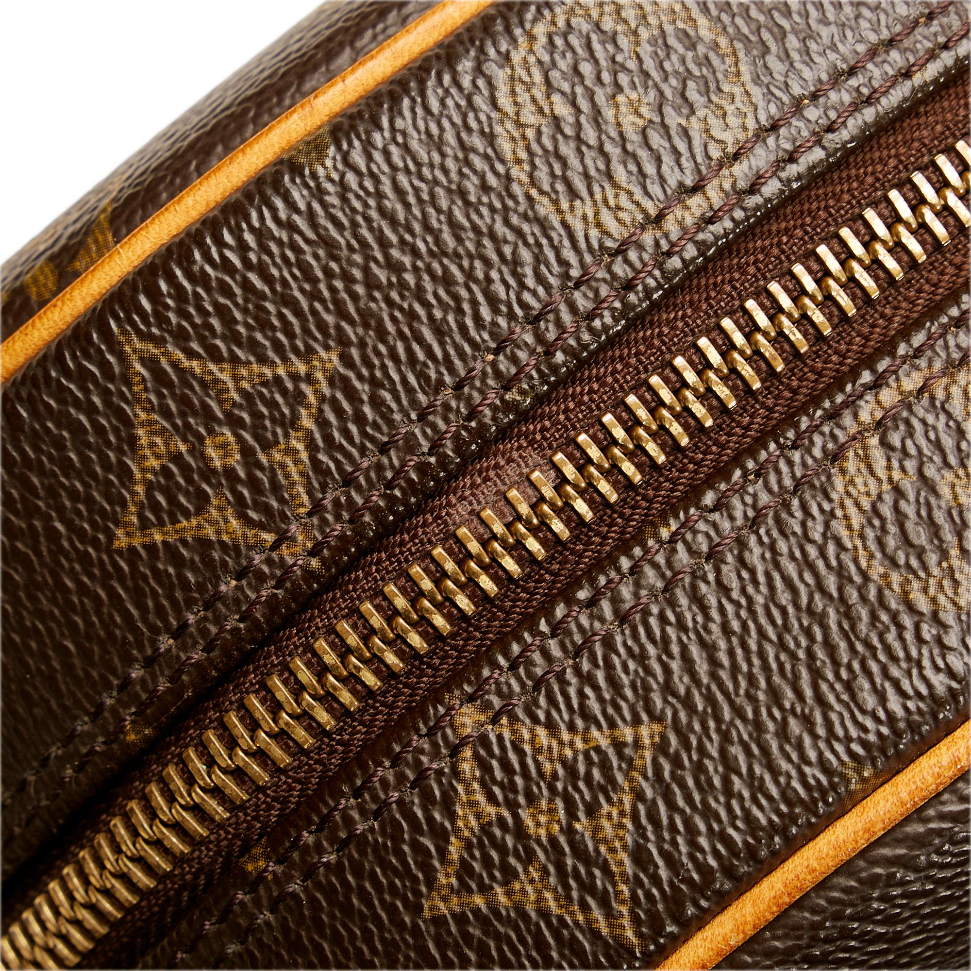 Louis Vuitton Monogram Blois (SHG-bHyCy5)