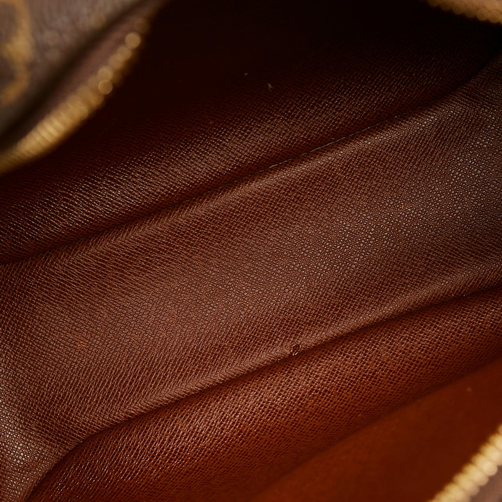 Louis Vuitton Monogram Blois (SHG-bHyCy5)