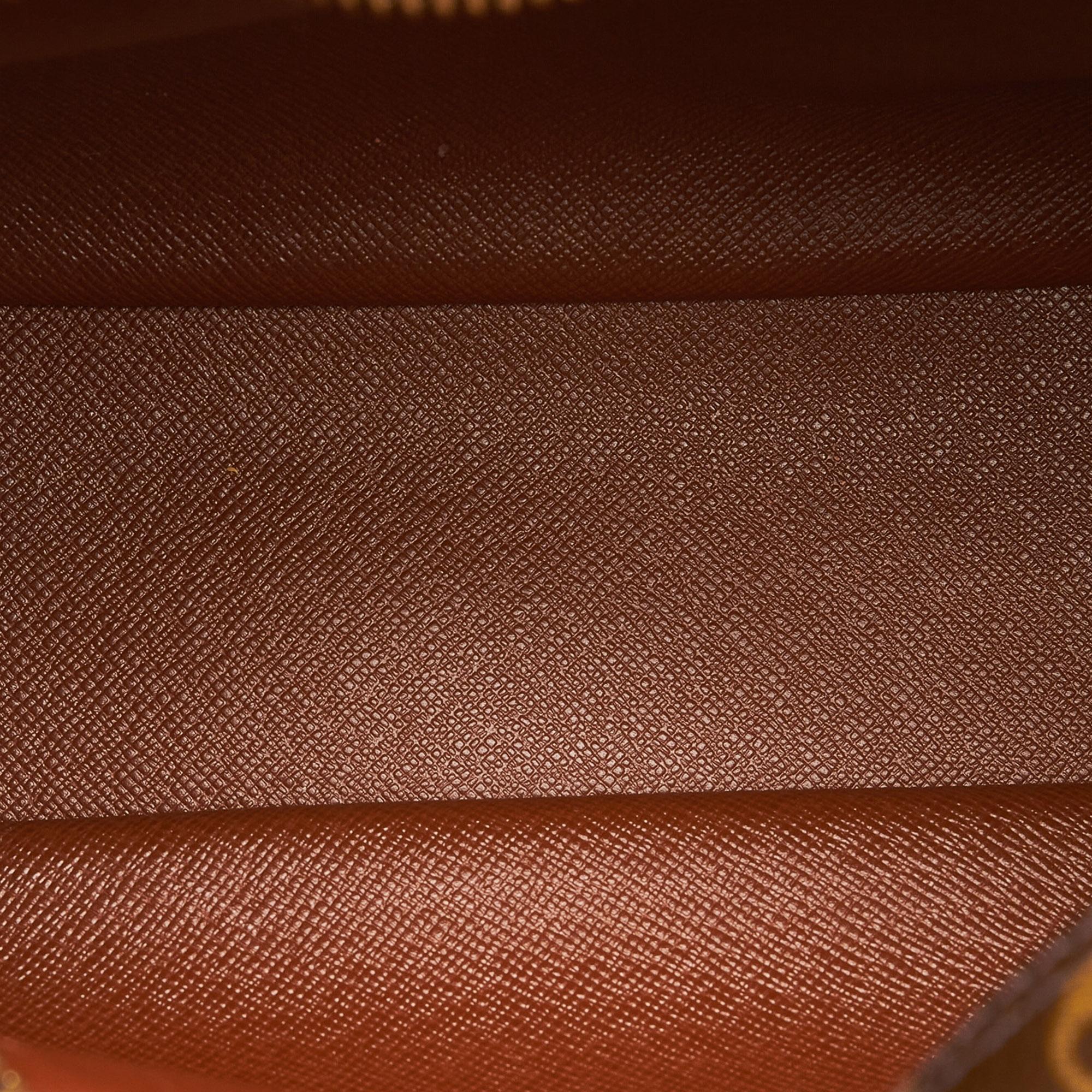 Louis Vuitton Monogram Blois (SHG-zReOan)