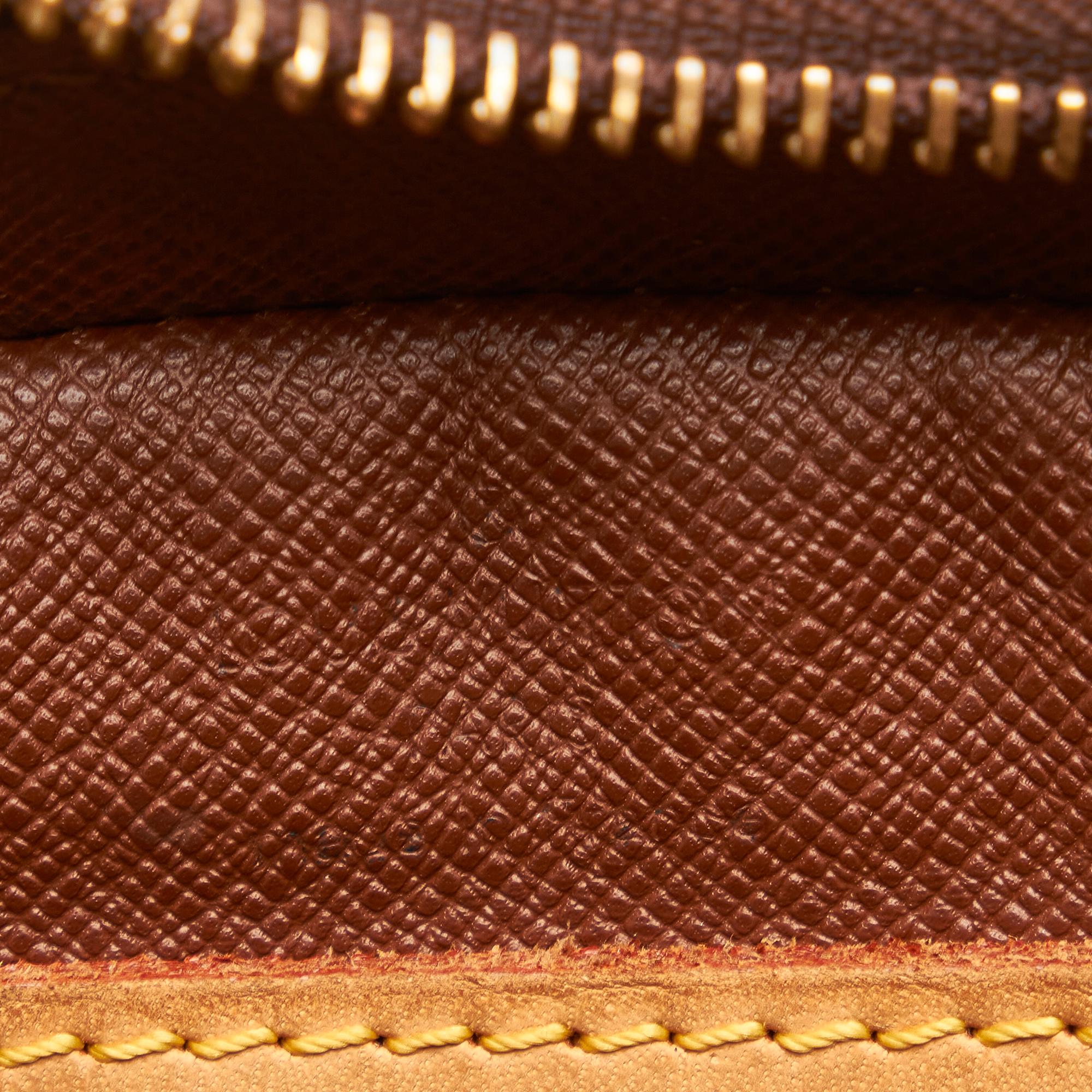 Louis Vuitton Monogram Blois (SHG-sfEI2V)