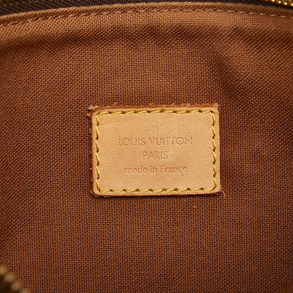 Louis Vuitton Monogram Bosphore Pochette (SHG-F20jX4)