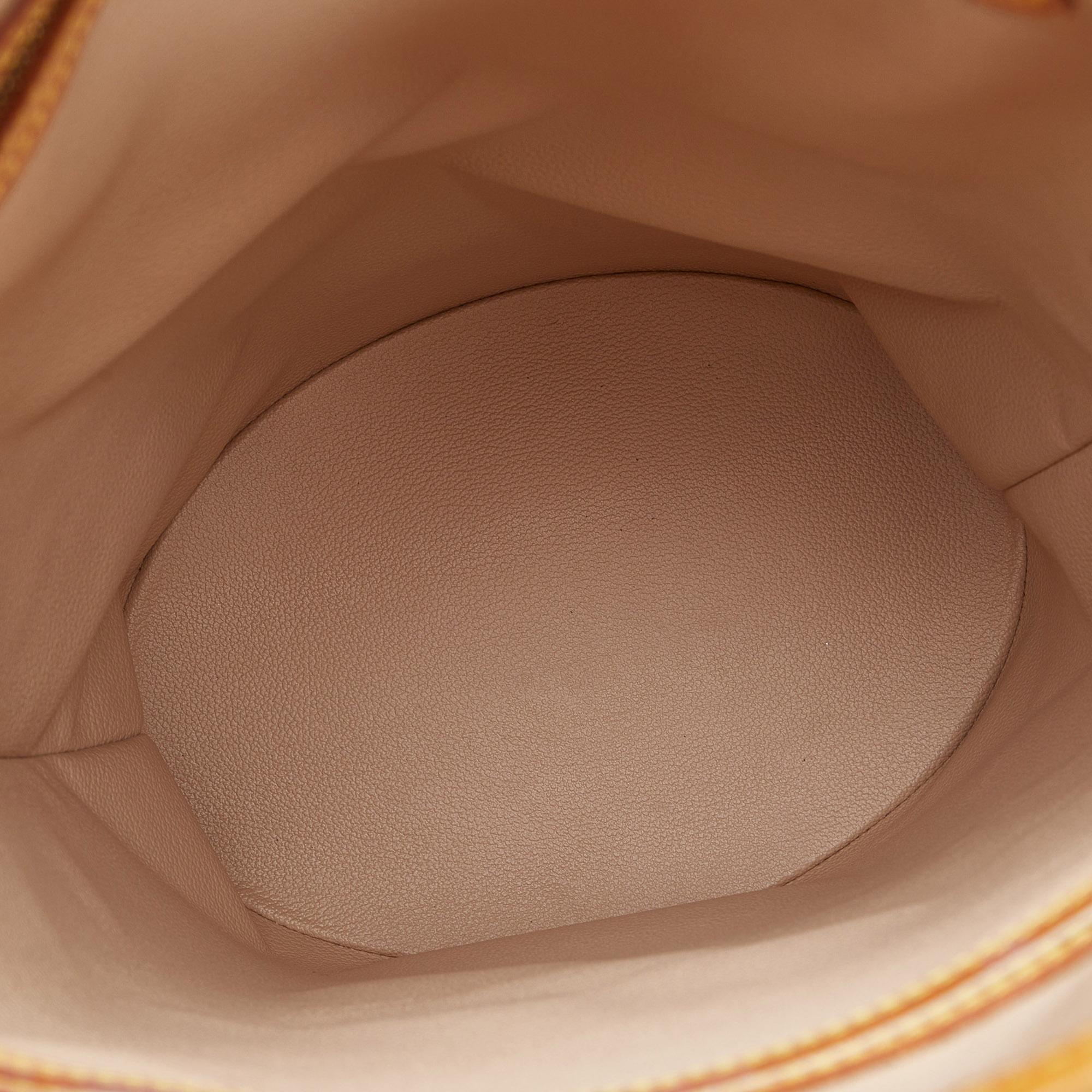 Louis Vuitton Monogram Bucket GM (SHG-q2t1tM)