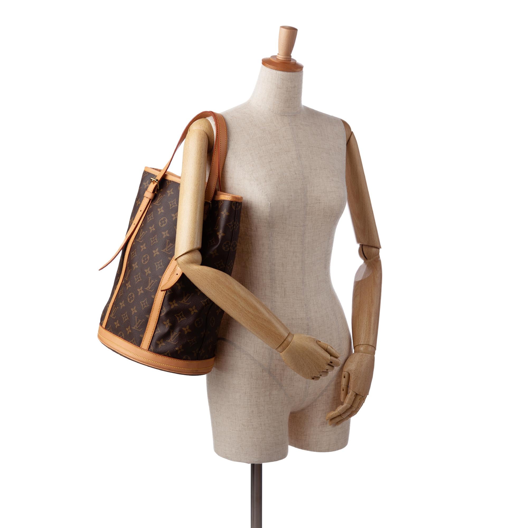 Louis Vuitton Monogram Bucket GM (SHG-02nlxO)