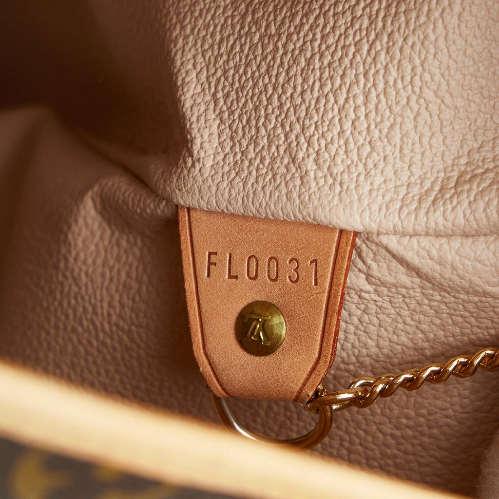 Louis Vuitton Monogram Bucket GM (SHG-Z5fO5u)