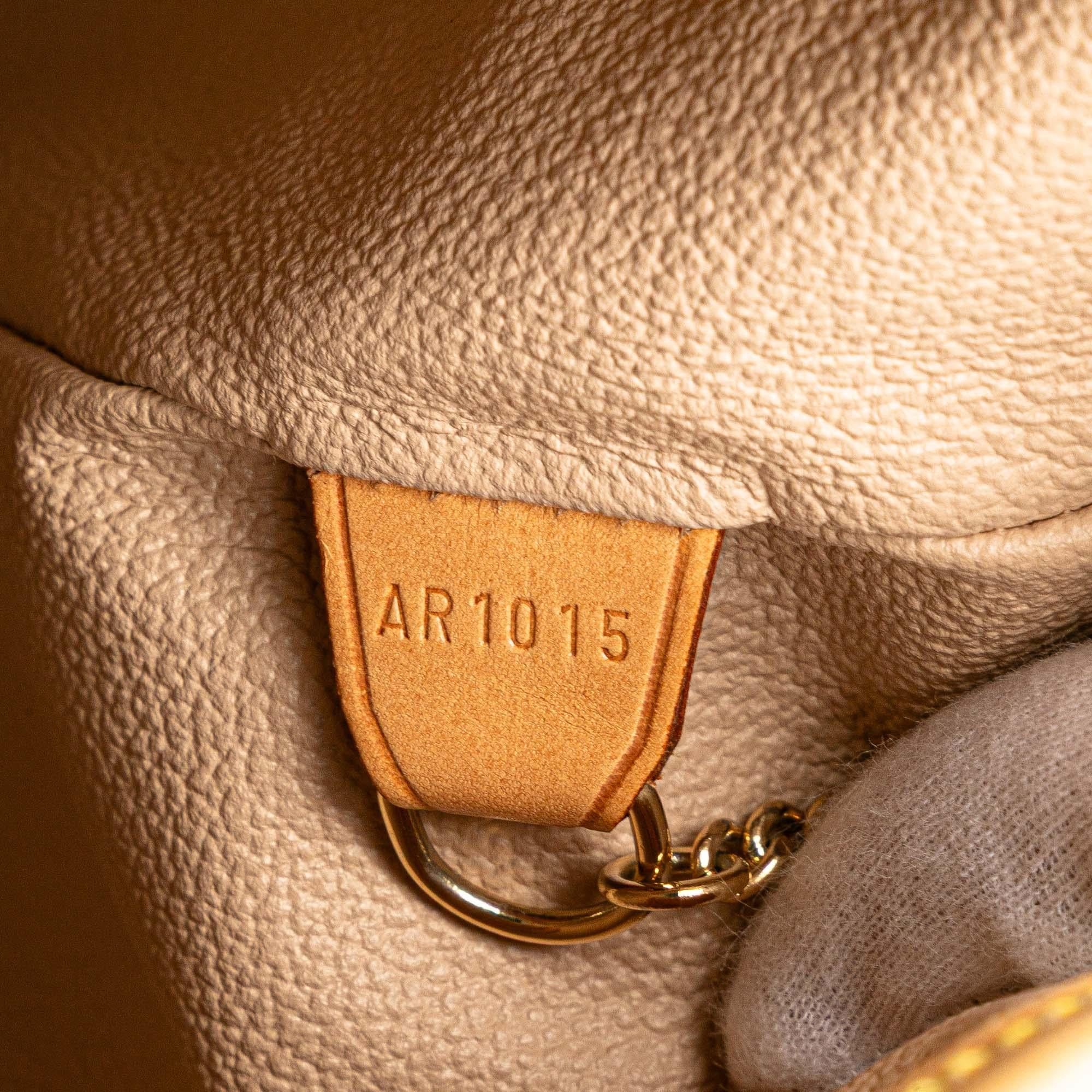 Louis Vuitton Monogram Bucket GM