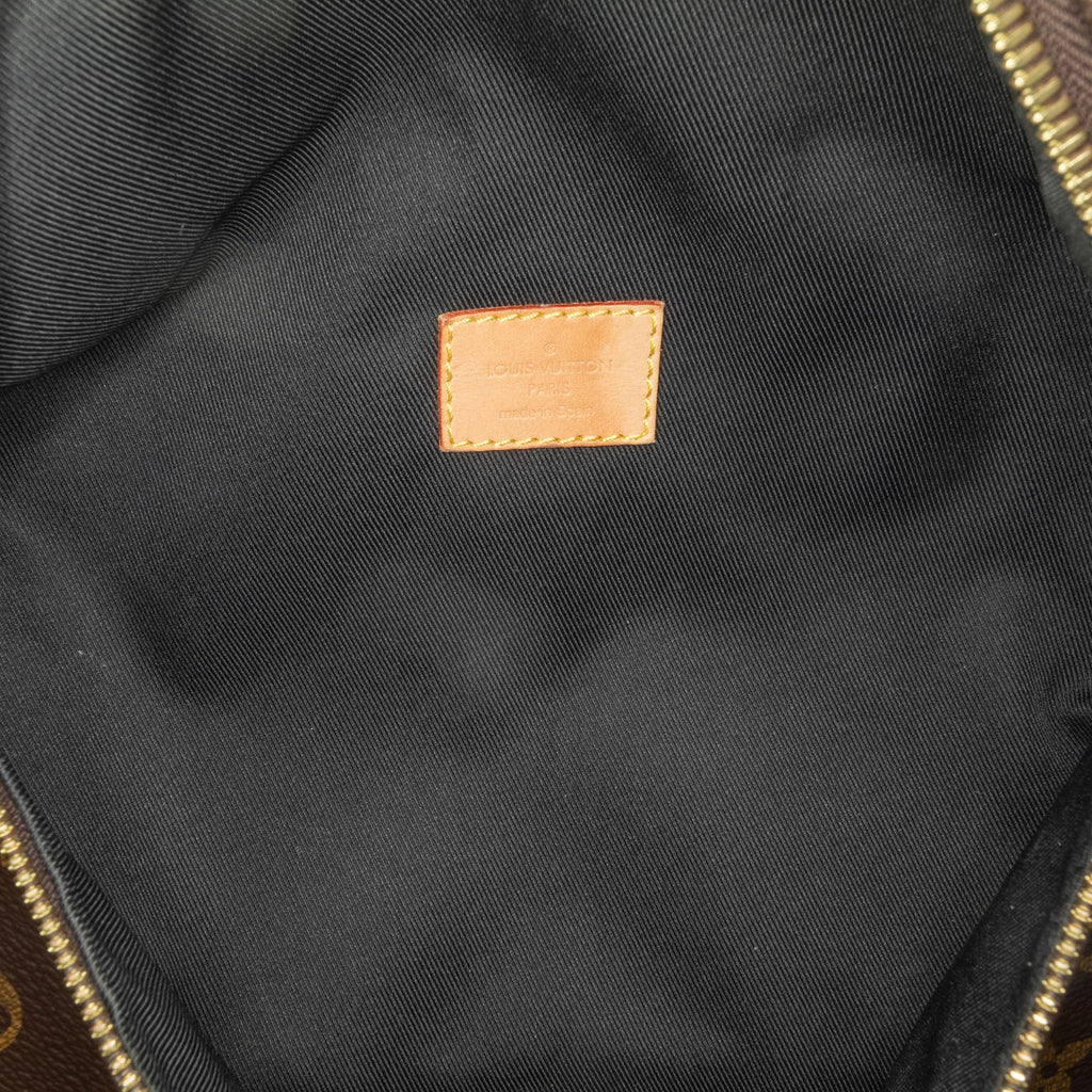 Louis Vuitton Monogram Bumbag (SHG-F9URm1)