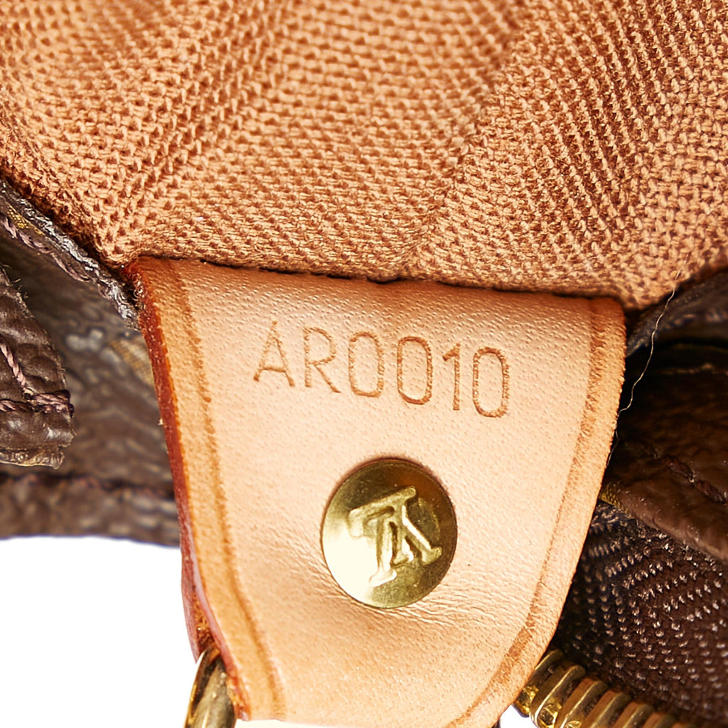 Louis Vuitton Monogram Cabas Mezzo (SHG-31449)