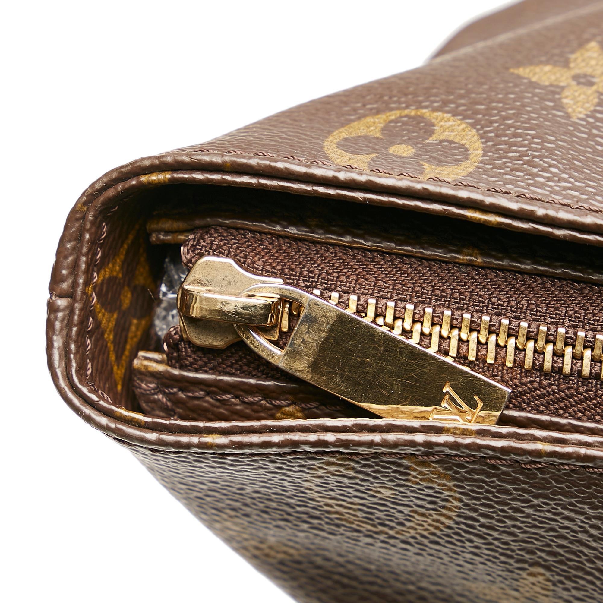 Louis Vuitton Monogram Cabas Mezzo (SHG-37517)