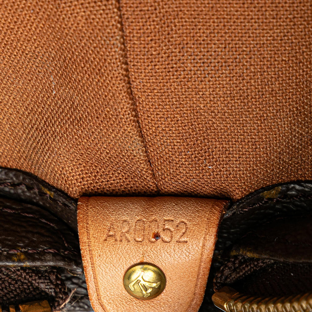 Louis Vuitton Monogram Cabas Mezzo