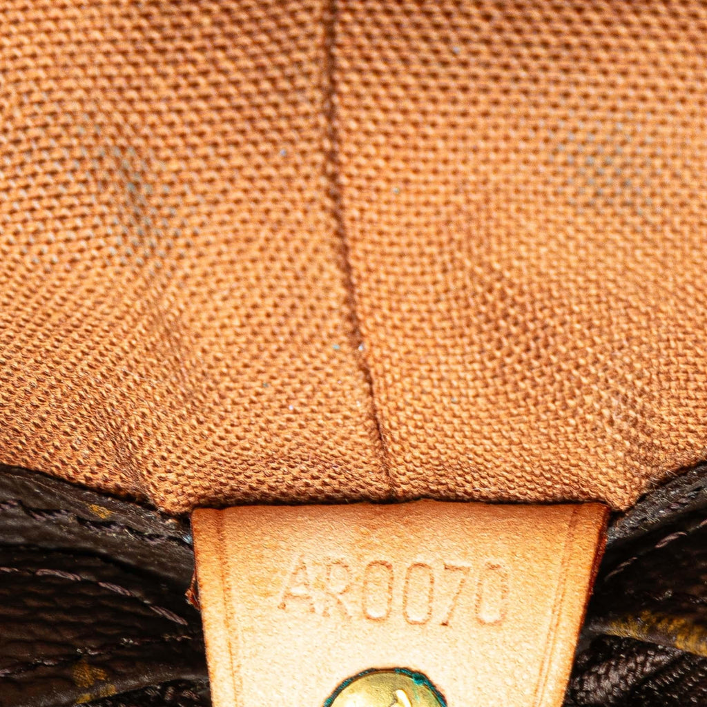 Louis Vuitton Monogram Cabas Mezzo