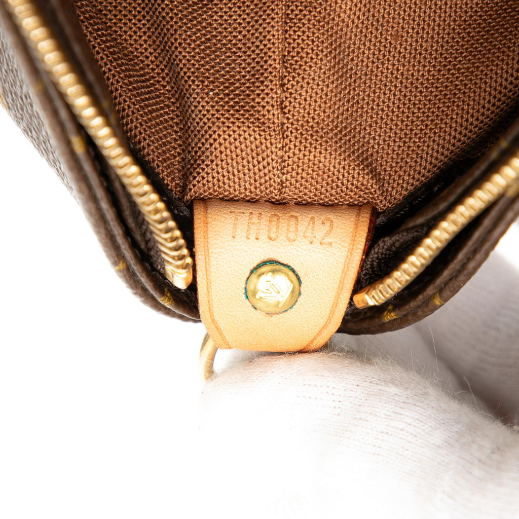Louis Vuitton Monogram Cabas Mezzo