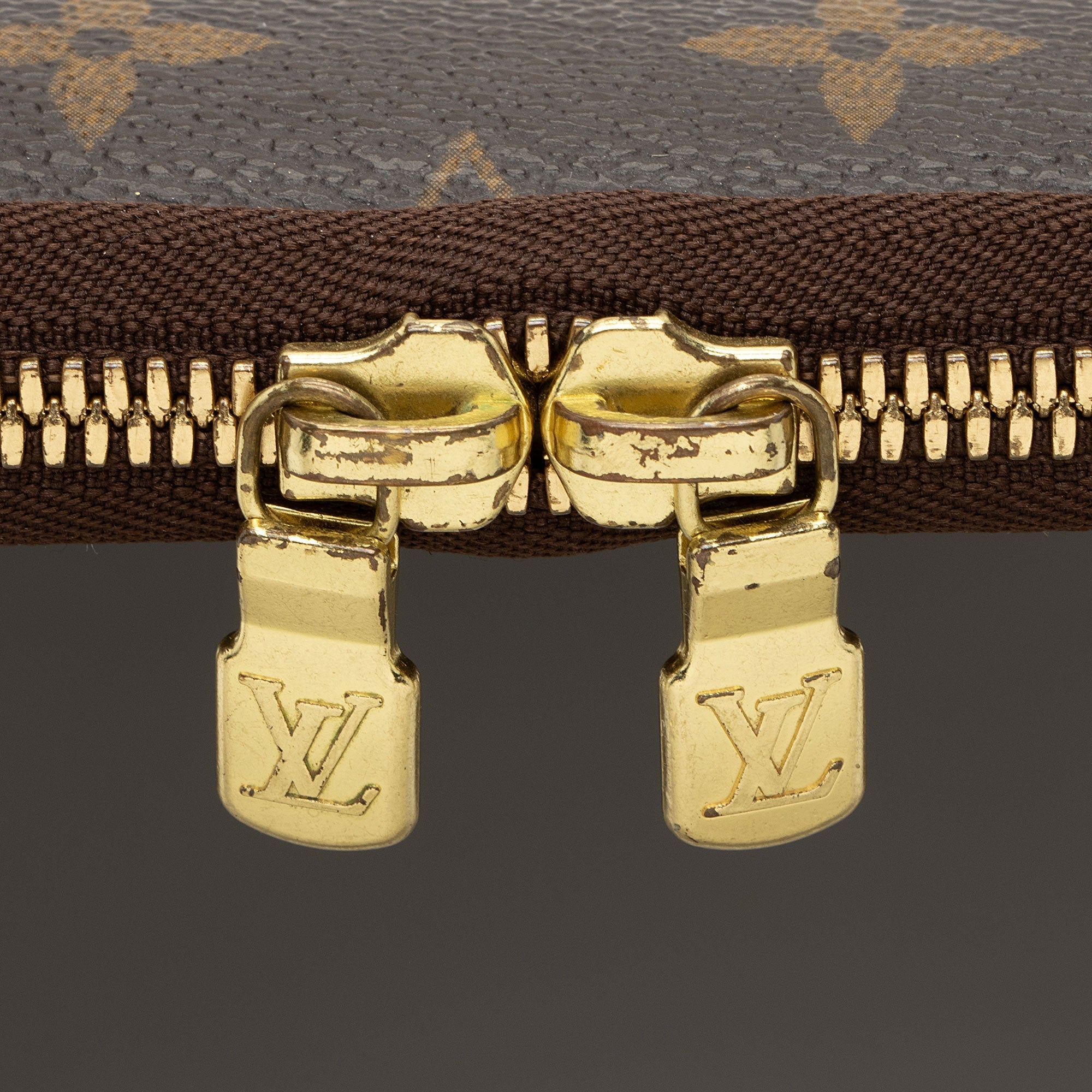 Louis Vuitton Monogram Canvas 15" Laptop Sleeve