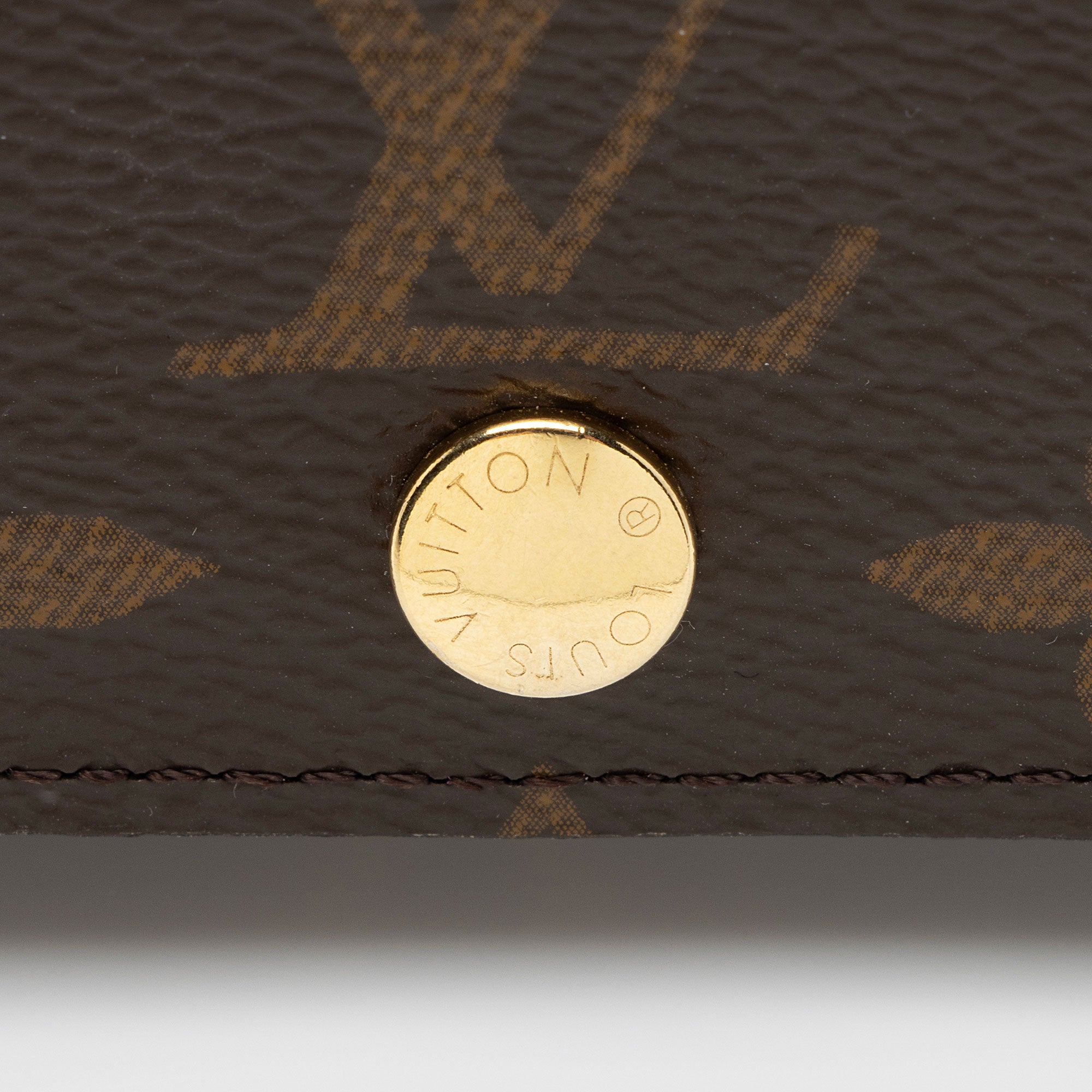 Louis Vuitton Monogram Canvas 4 Key Holder (SHF-F97dEY)