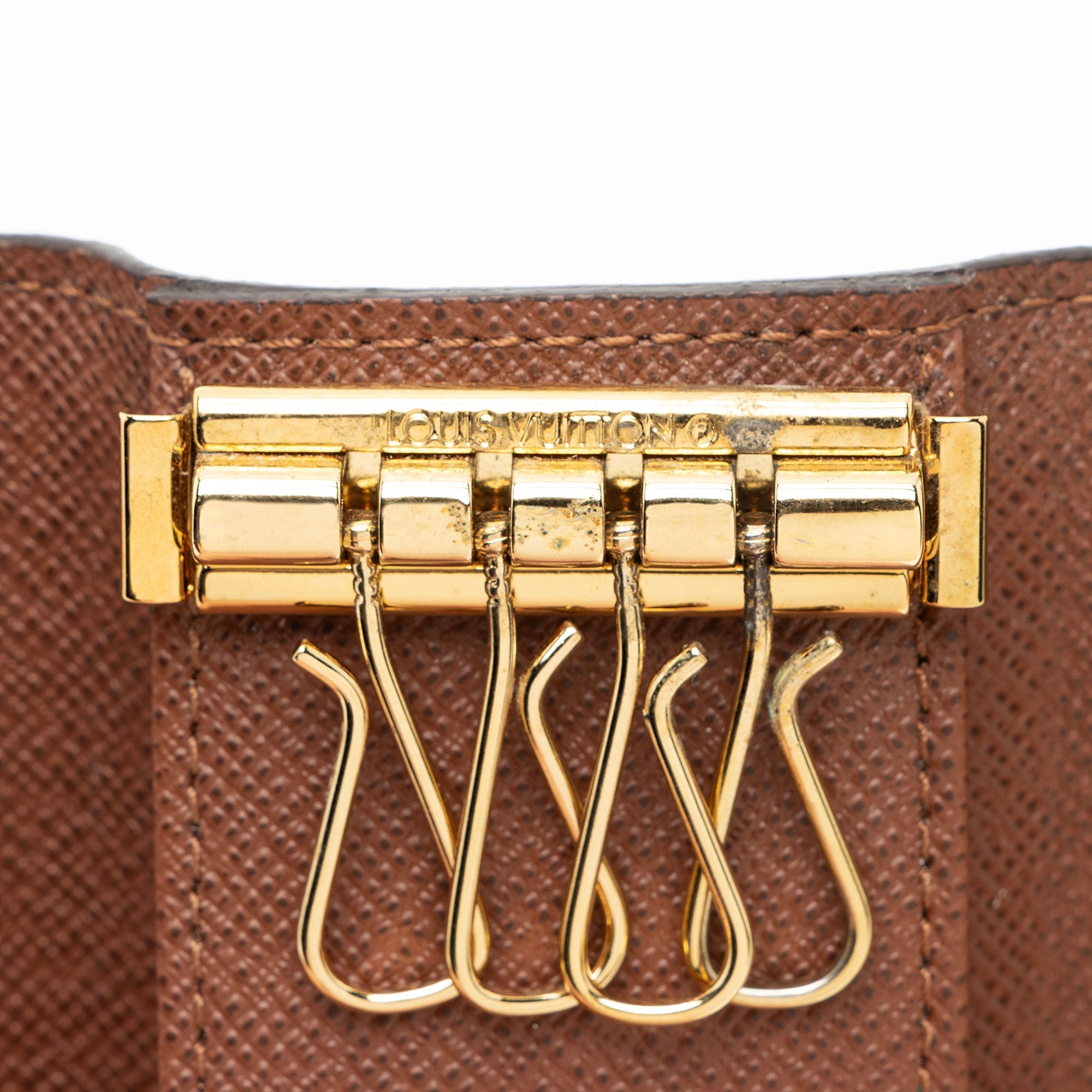 Louis Vuitton Monogram Canvas 4 Key Holder (SHF-F97dEY)