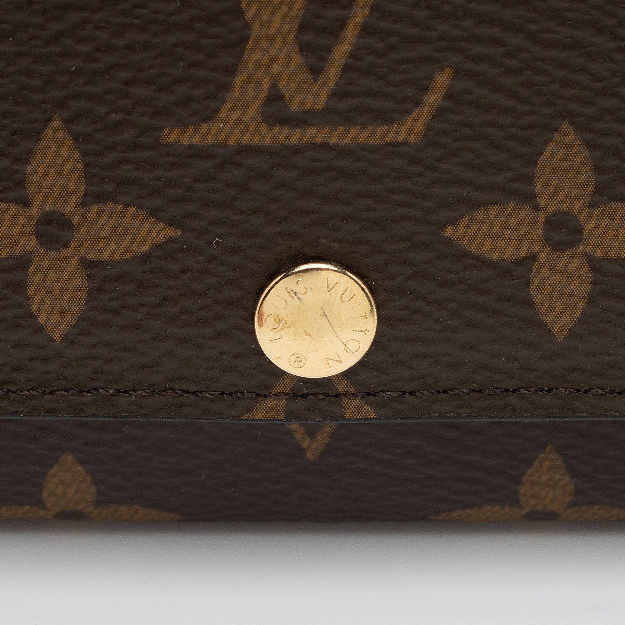 Louis Vuitton Monogram Canvas 6 Key Holder (SHF-DLGUbZ)