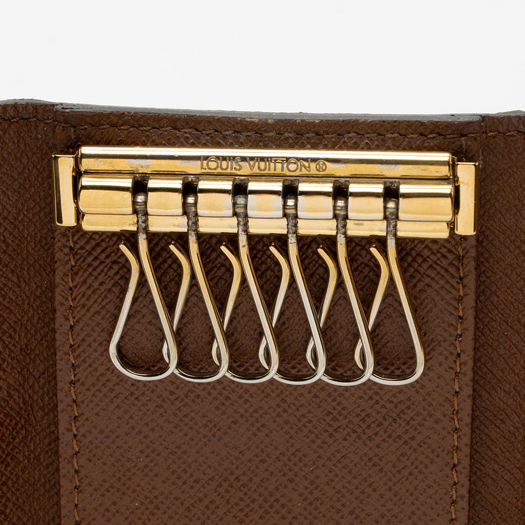Louis Vuitton Monogram Canvas 6 Key Holder (SHF-WUH2uS)