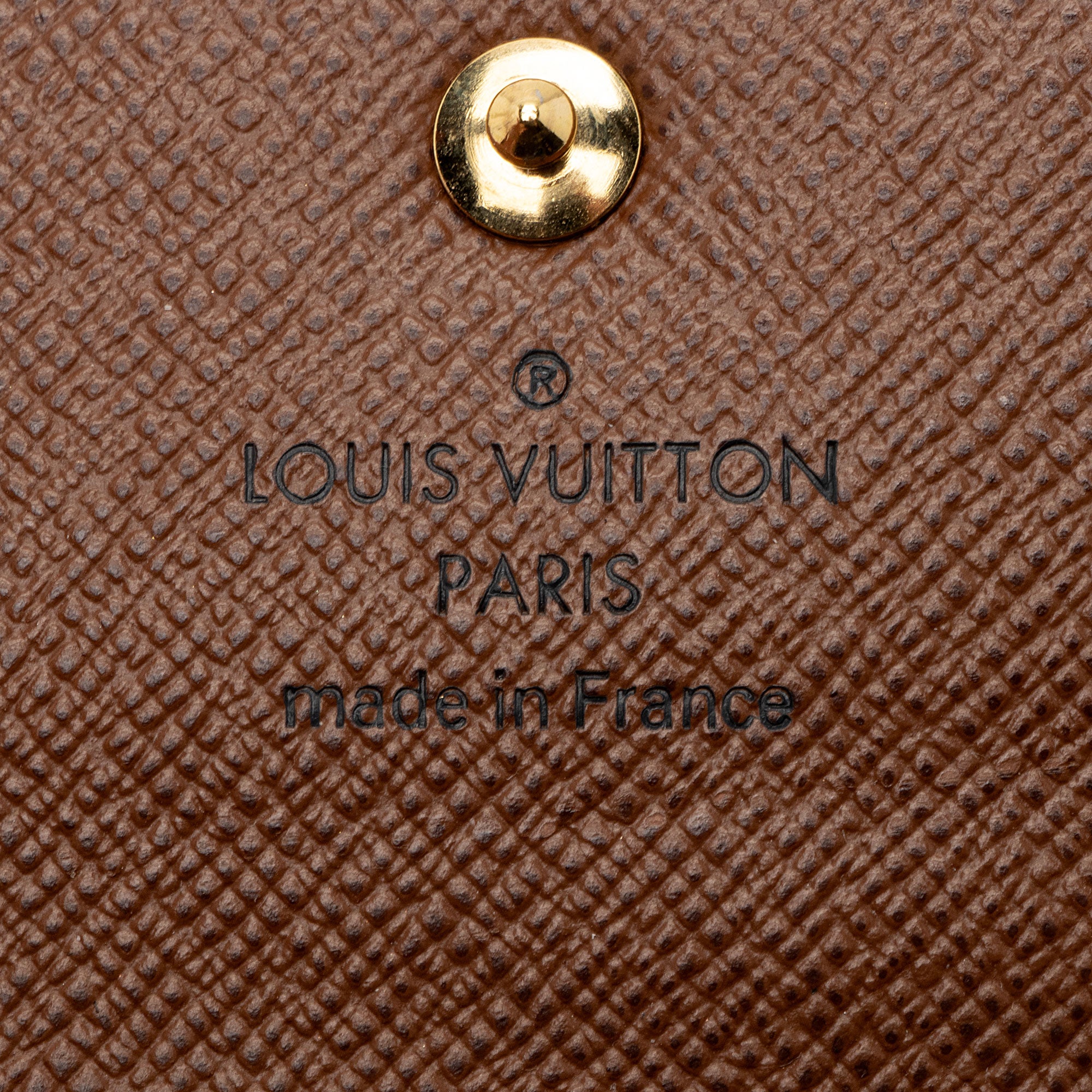 Louis Vuitton Monogram Canvas 6 Key Holder (SHF-WUH2uS)