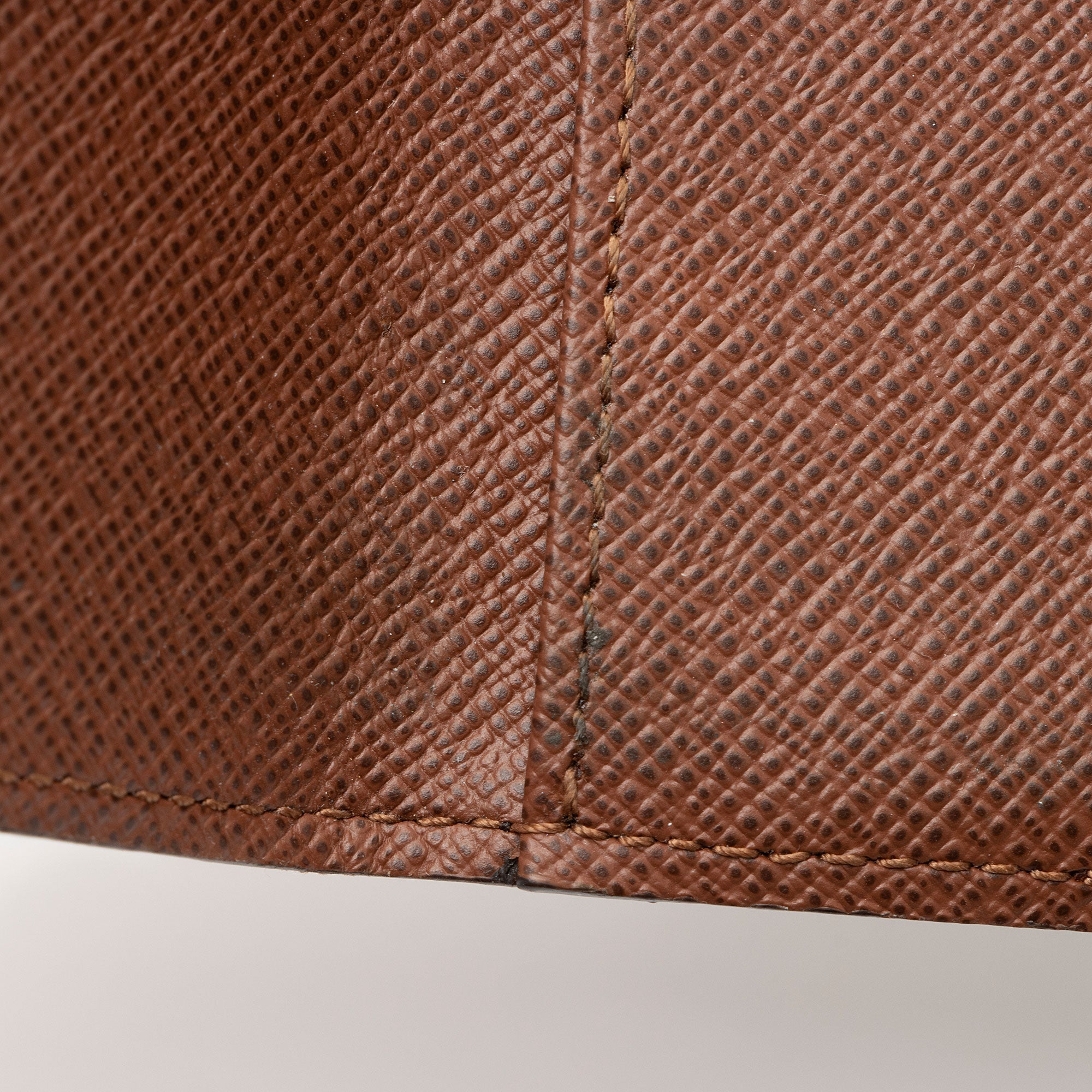 Louis Vuitton Monogram Canvas 6 Key Holder